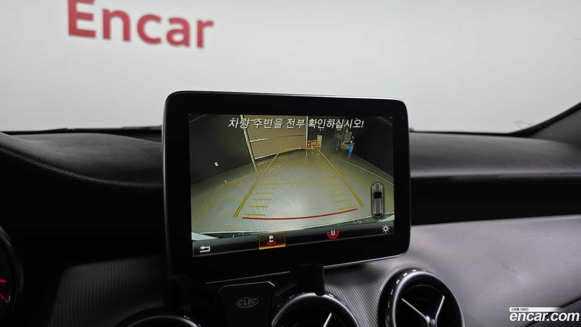 GLA-Class Mercedes-Benz 2016.7-OPTION-018