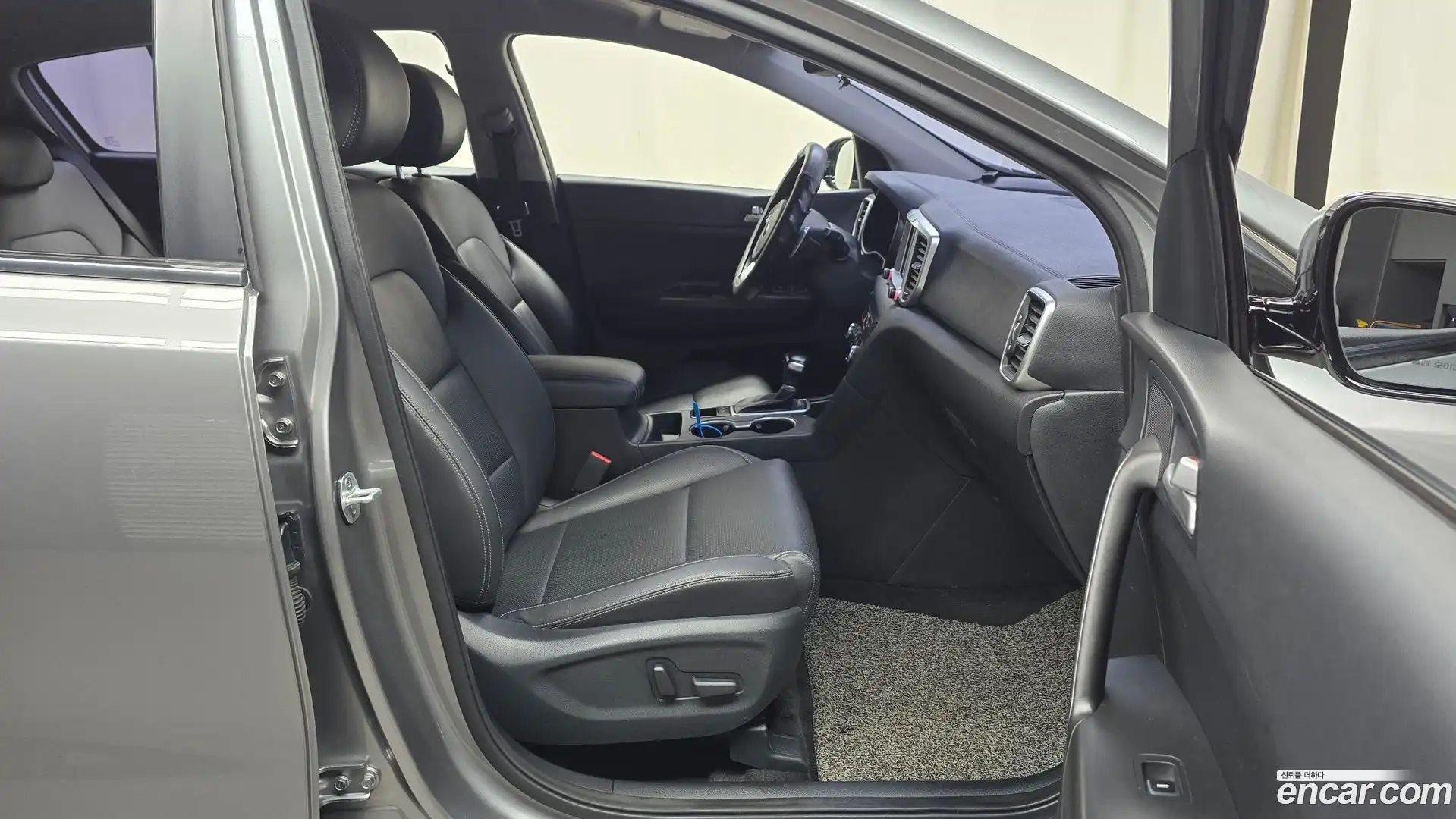 Sportage Kia 2019.4-INNER-036