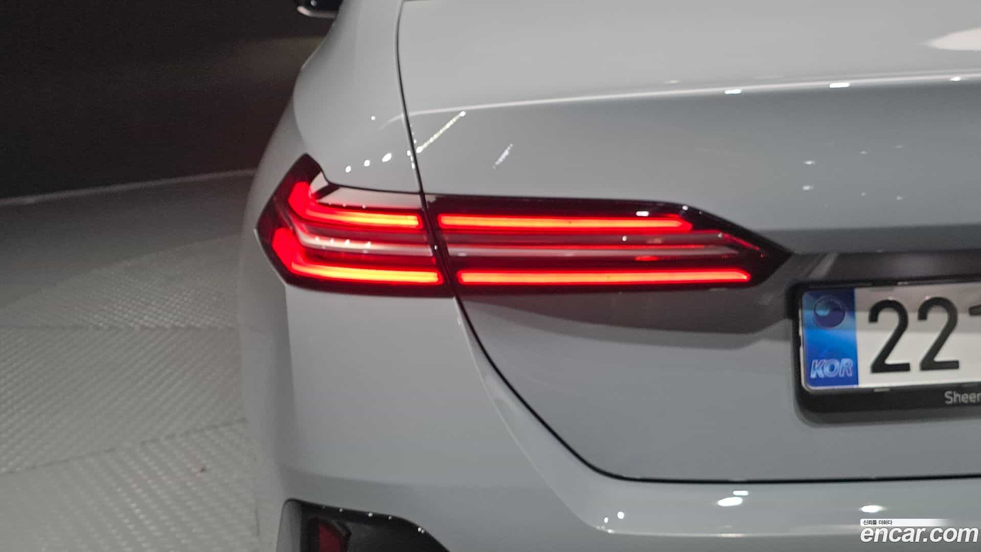 5-Series BMW 2025.8-OUTER-033
