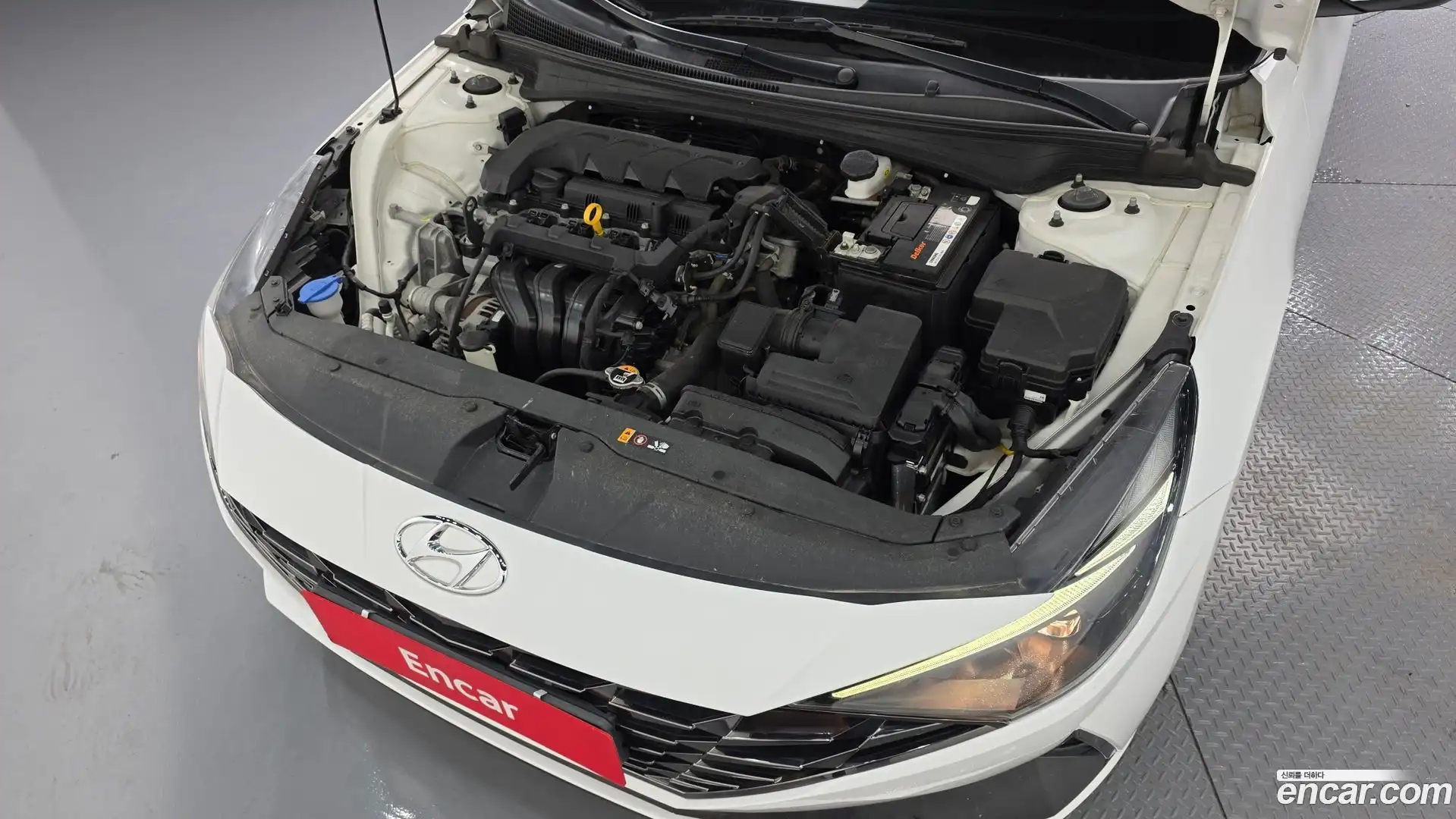 AVANTE Hyundai 2021.0-OUTER-006