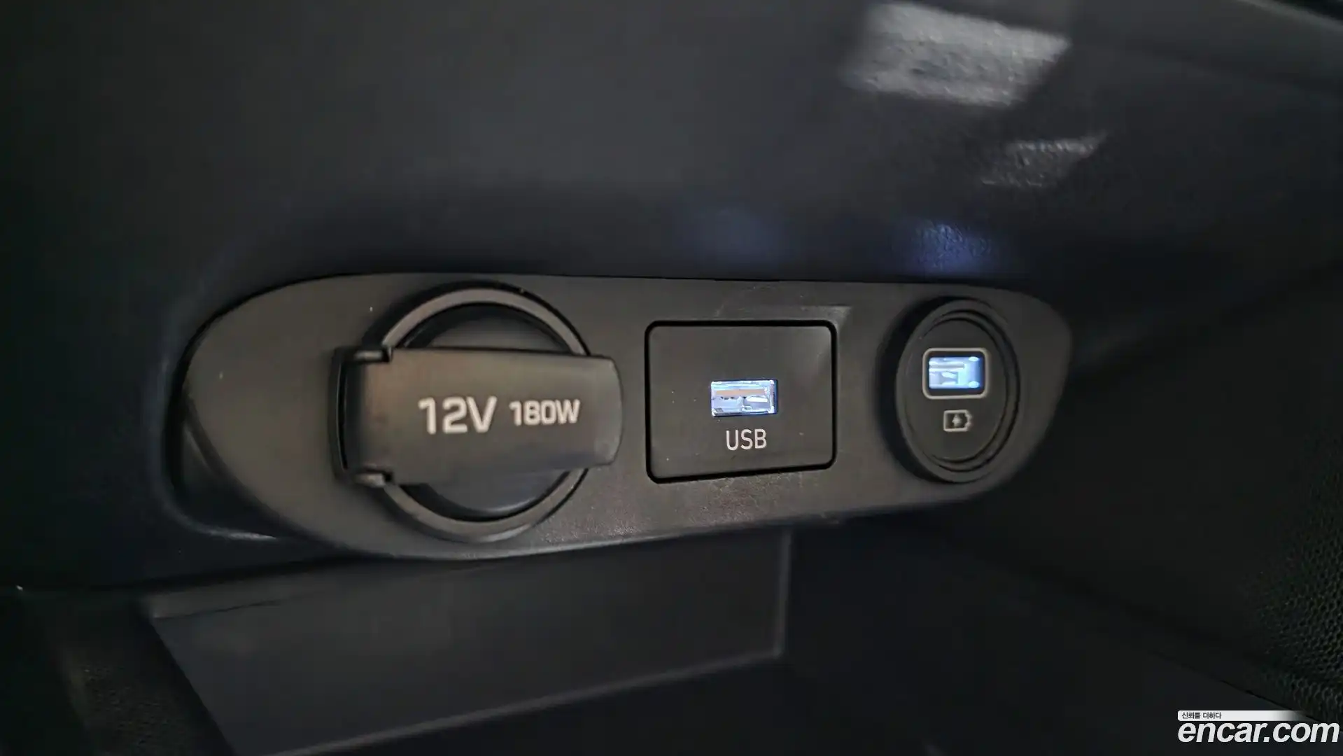 AVANTE Hyundai 2021.0-OPTION-017