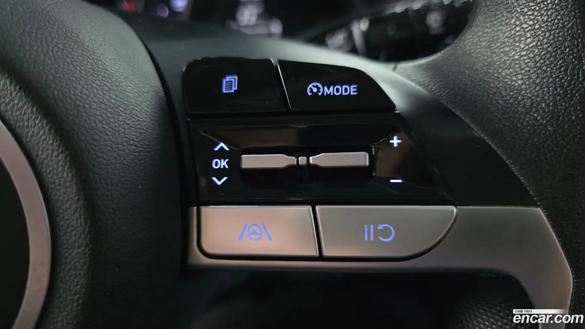 AVANTE Hyundai 2021.0-OPTION-023