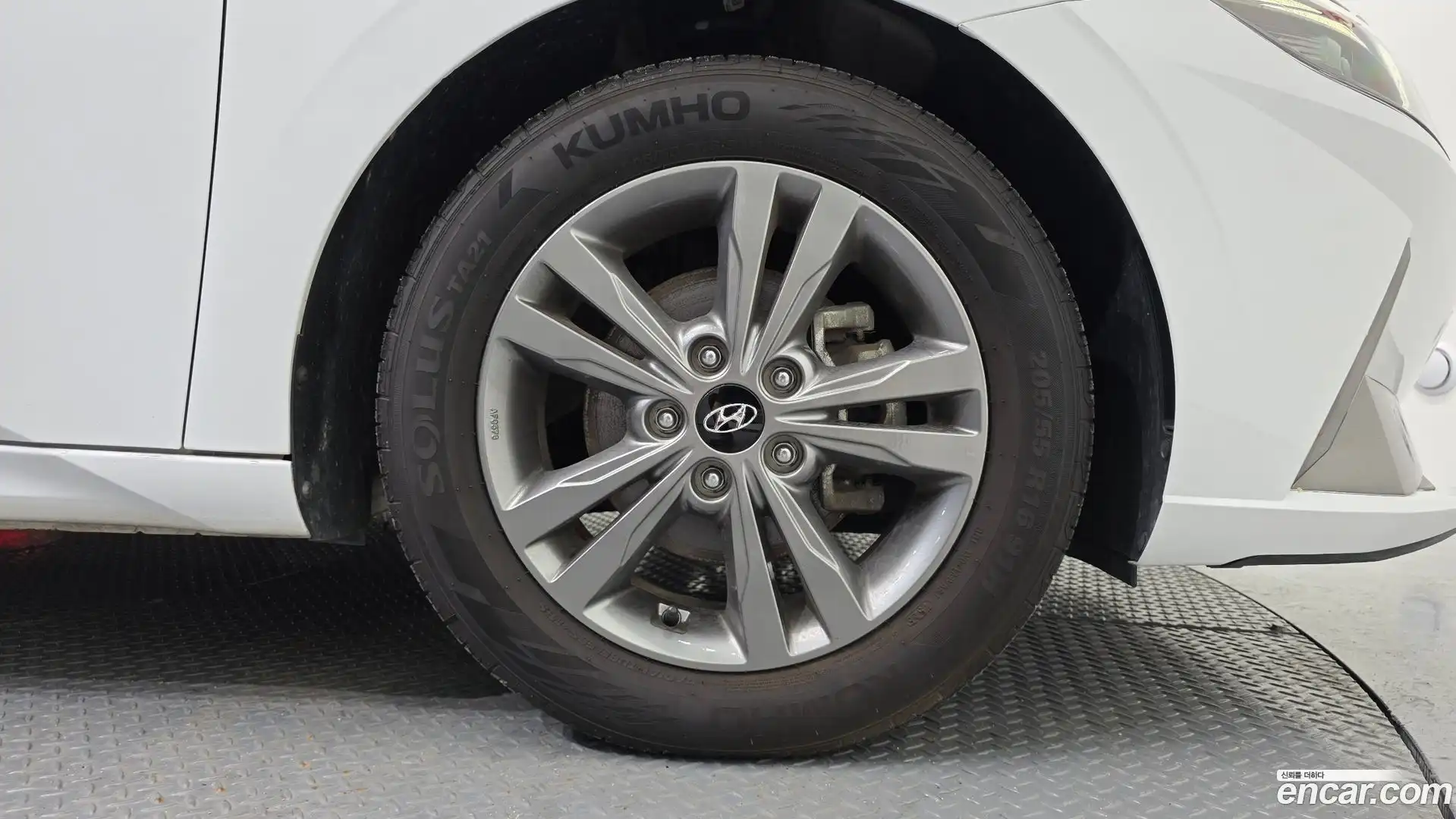 AVANTE Hyundai 2021.0-OUTER-031