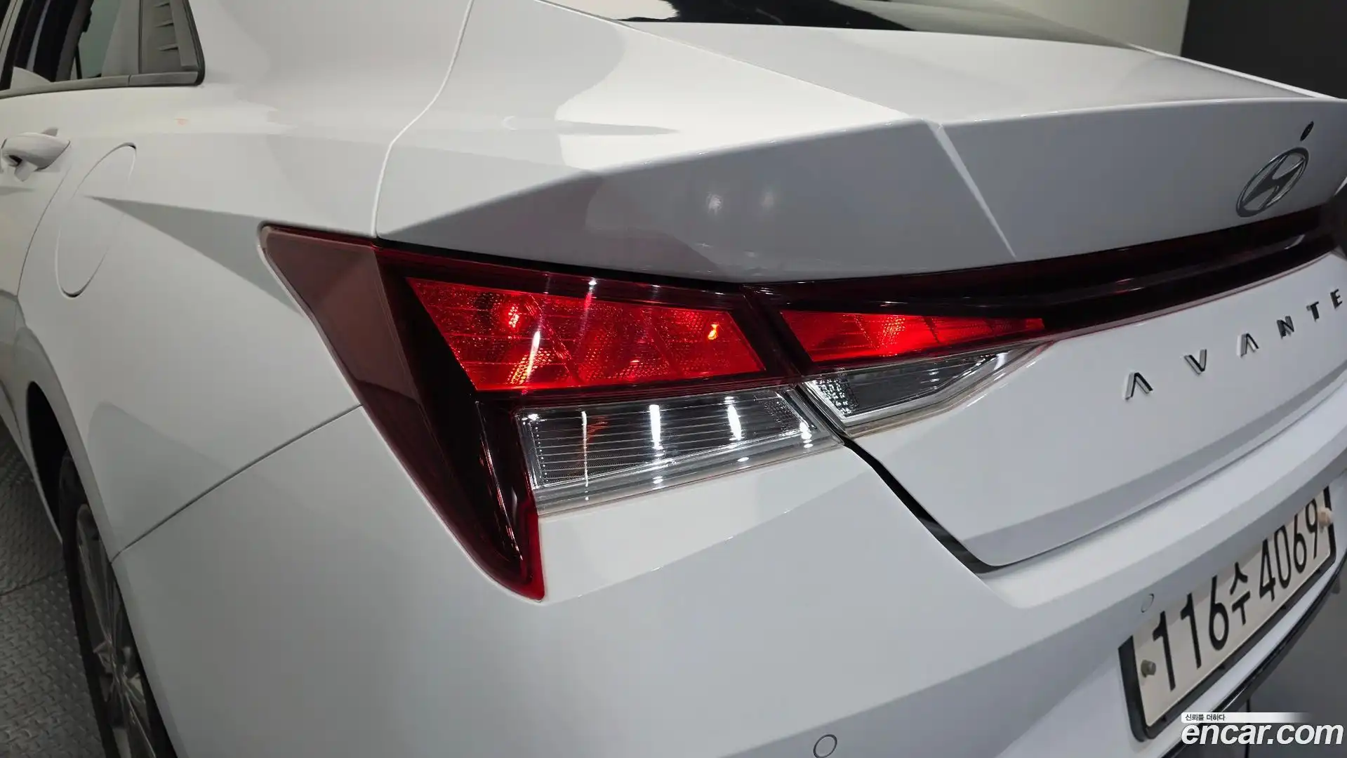 AVANTE Hyundai 2021.0-OUTER-033
