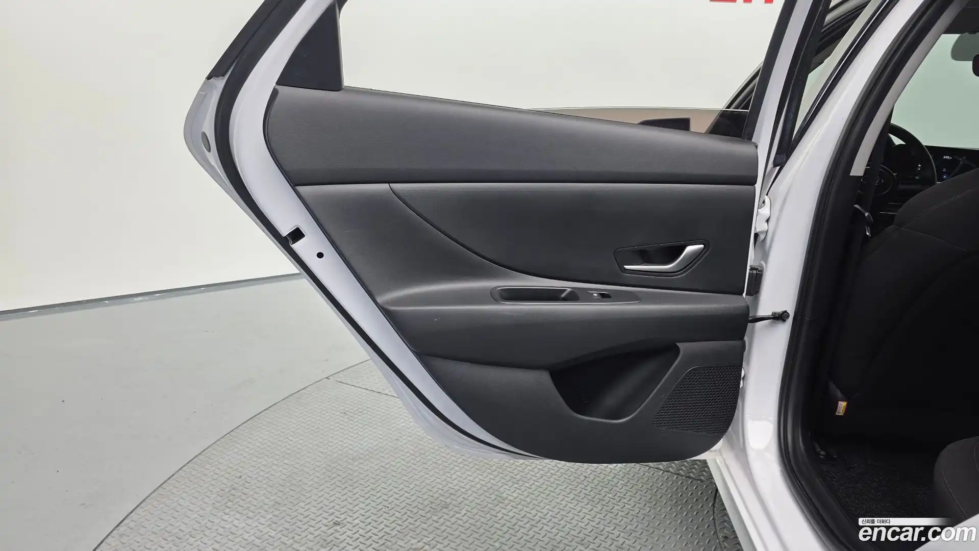 AVANTE Hyundai 2021.0-INNER-035