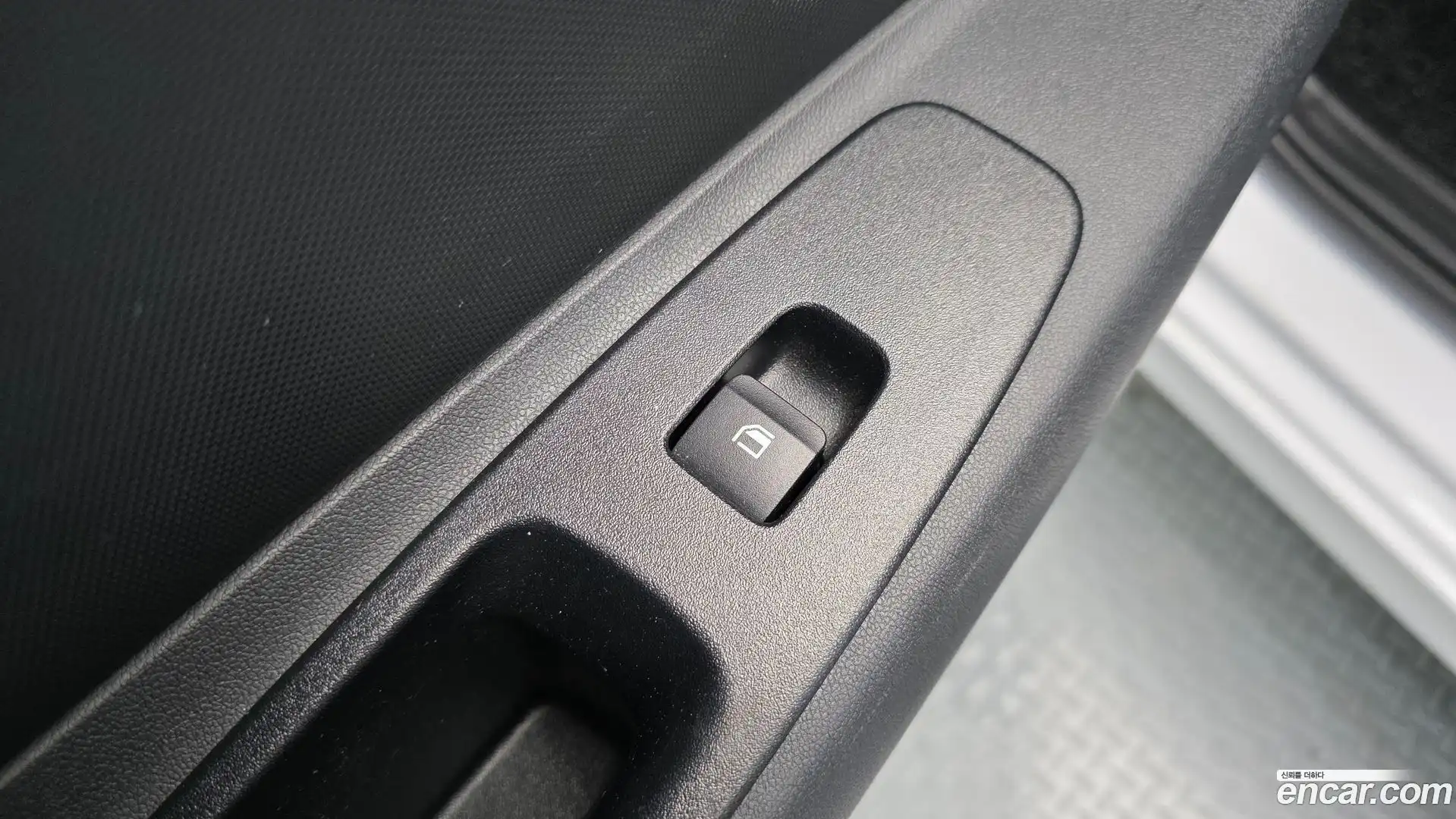 AVANTE Hyundai 2021.0-OPTION-046