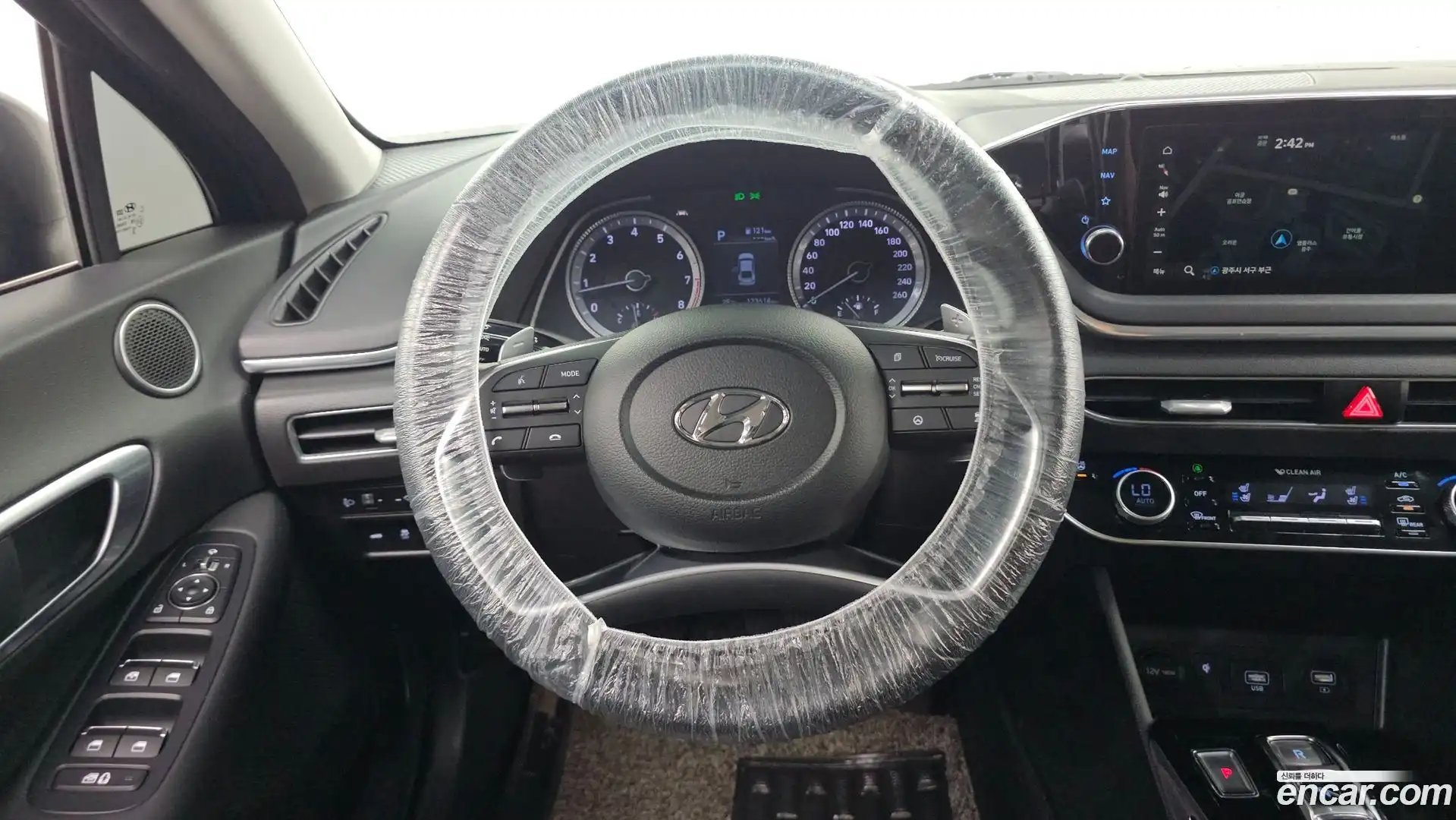 Sonata Hyundai 2019.4-OPTION-015