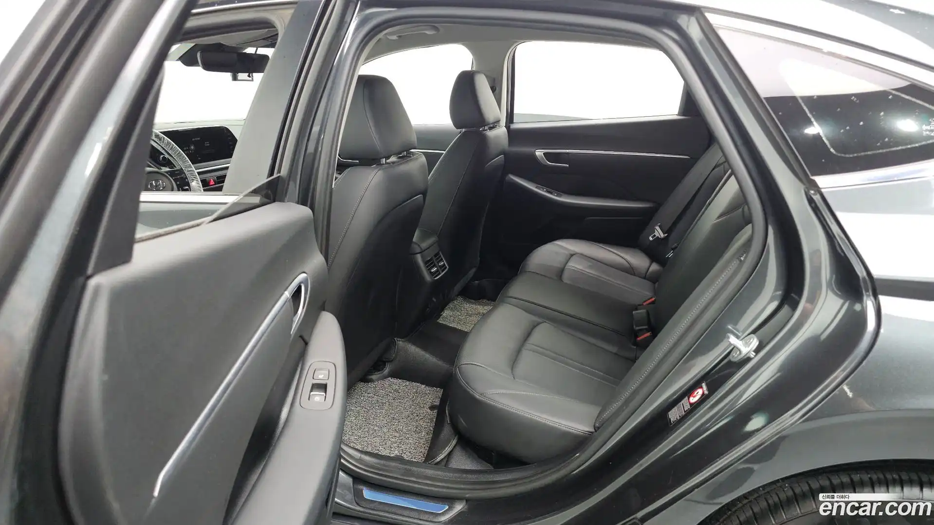 Sonata Hyundai 2019.4-OPTION-023