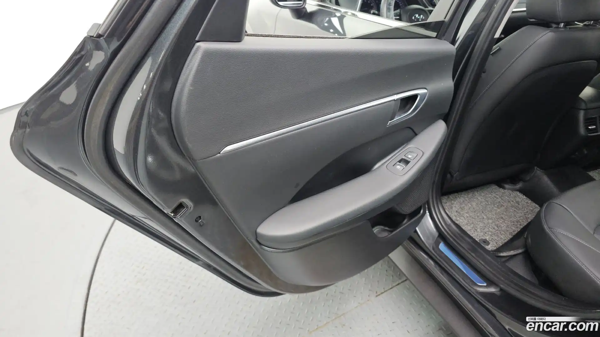 Sonata Hyundai 2019.4-INNER-035
