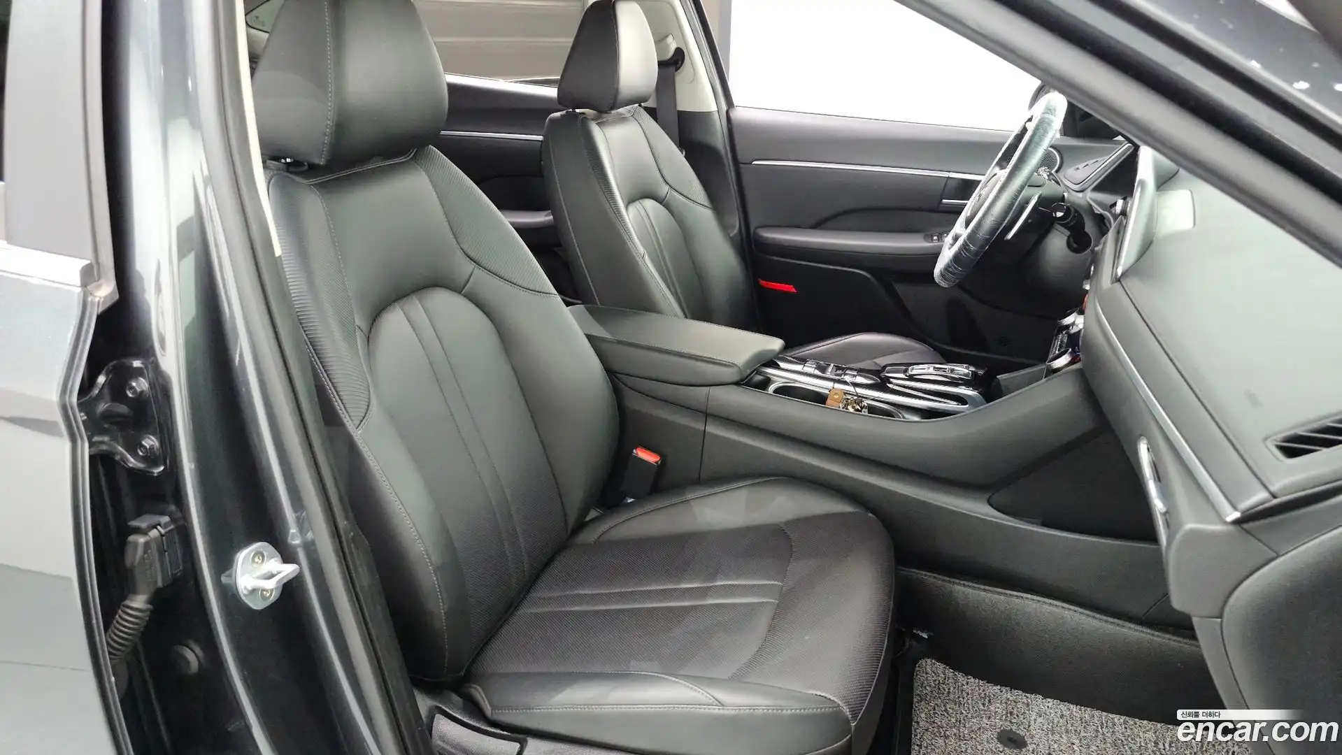 Sonata Hyundai 2019.4-INNER-036