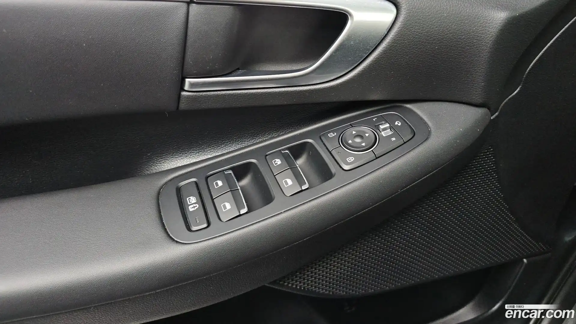 Sonata Hyundai 2019.4-OPTION-041