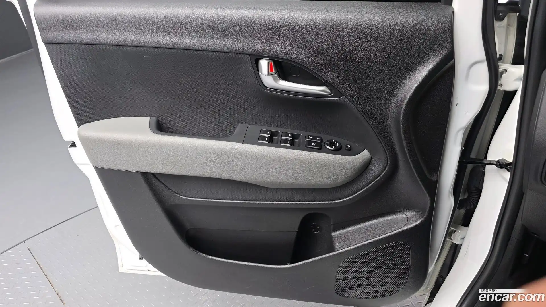 RAY Kia 2024.6-INNER-035