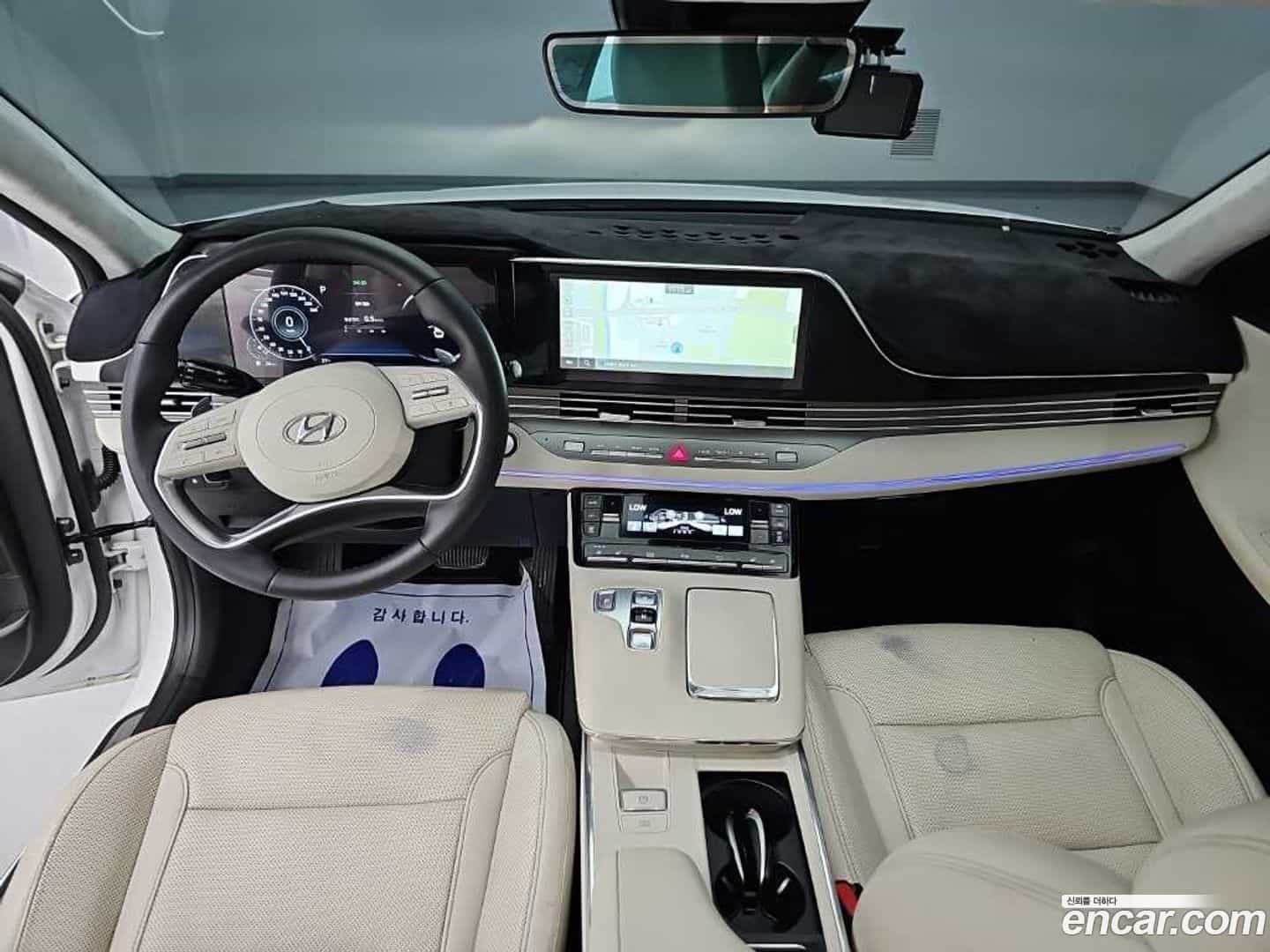 Grandeur Hyundai 2022.10-INNER-007
