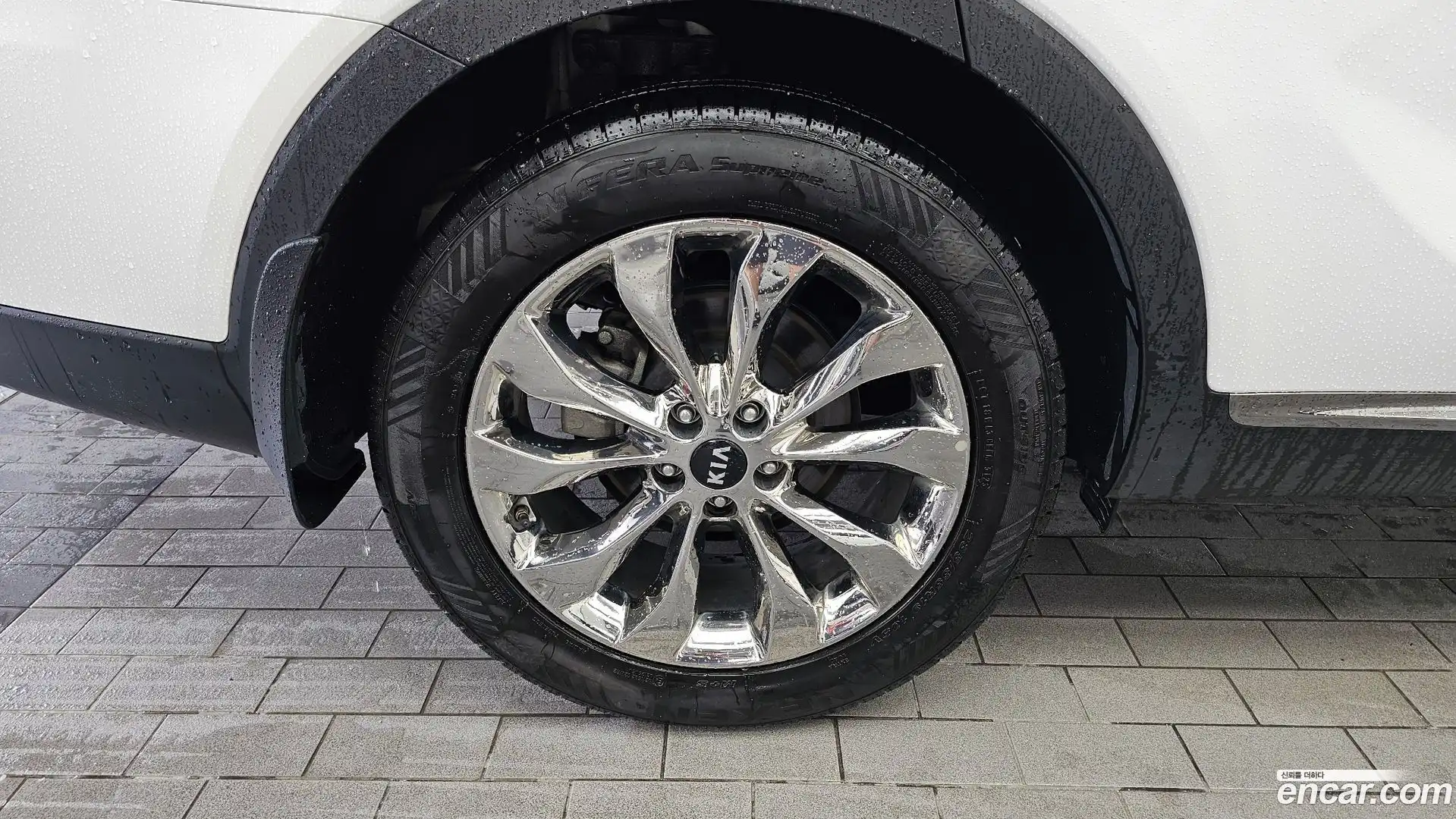 Sorento Kia 2018.4-OUTER-005