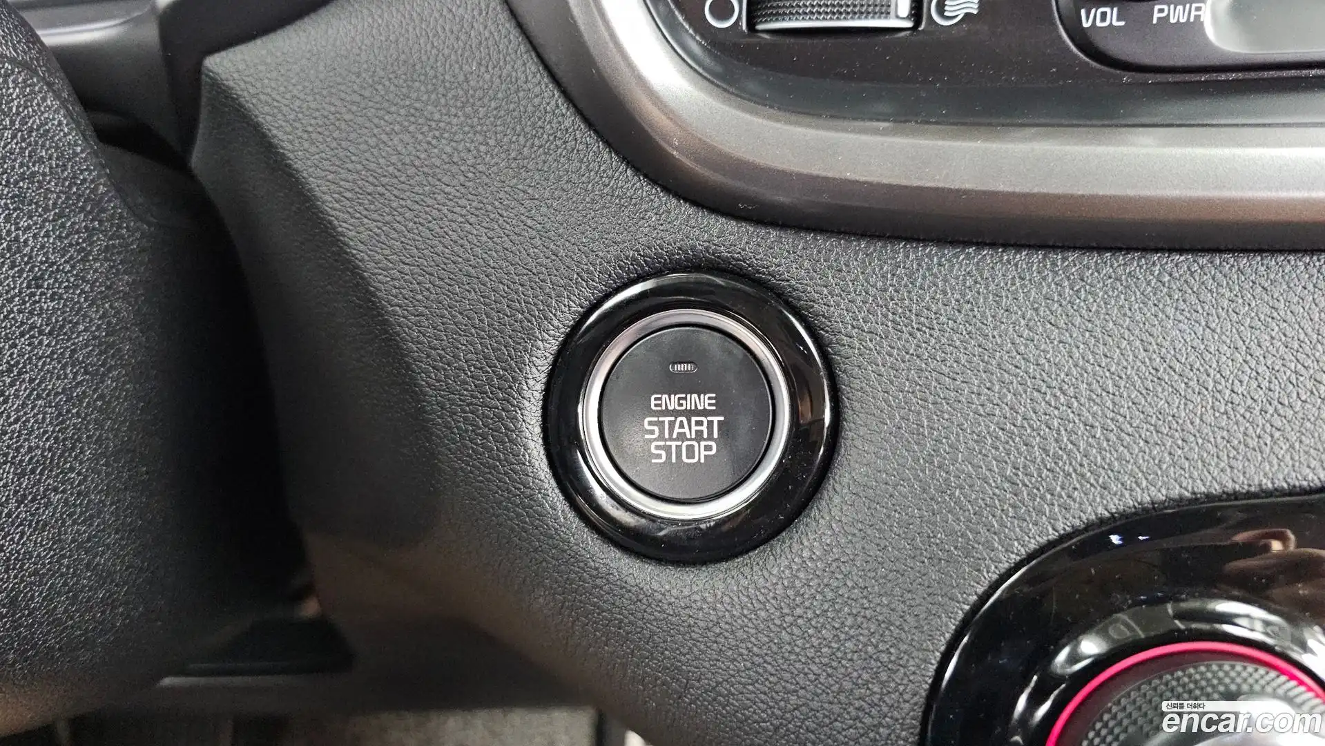 Sorento Kia 2018.4-OPTION-042