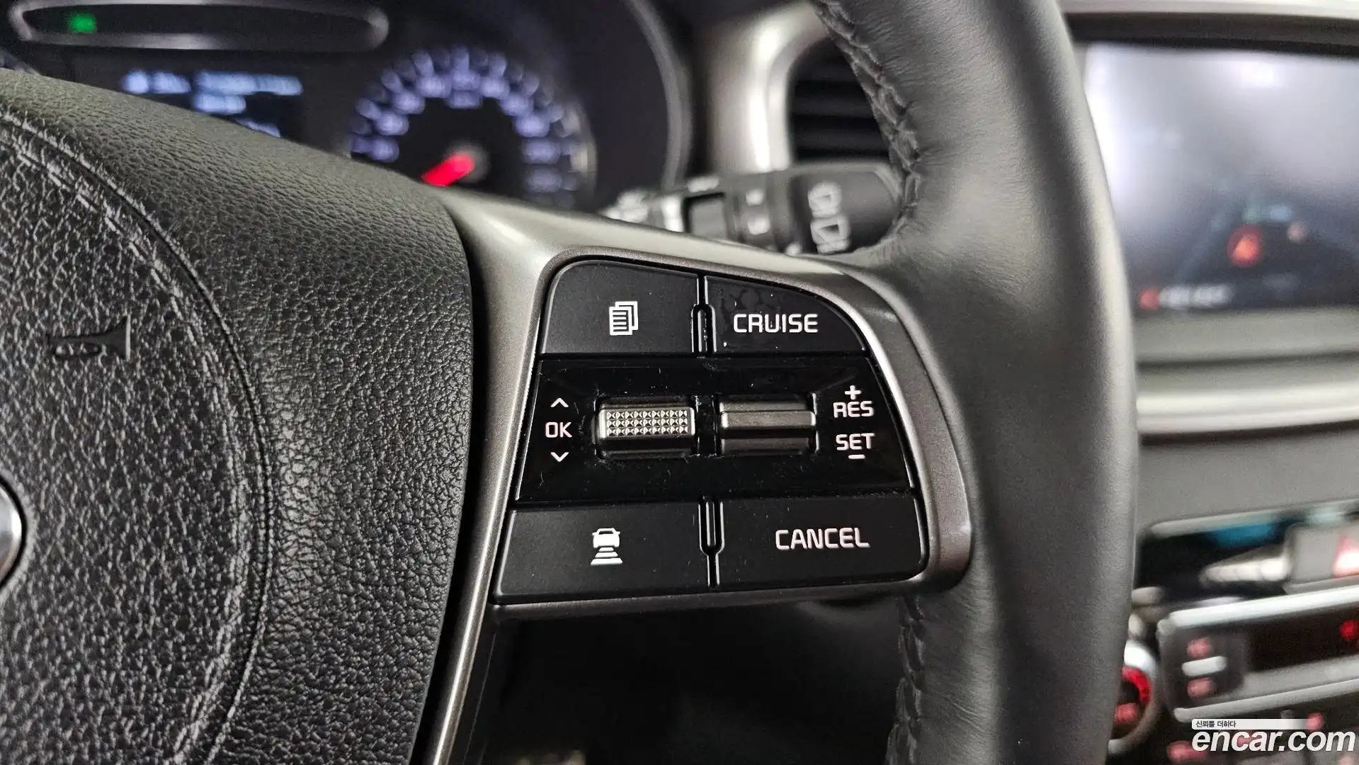 Sorento Kia 2018.4-OPTION-046