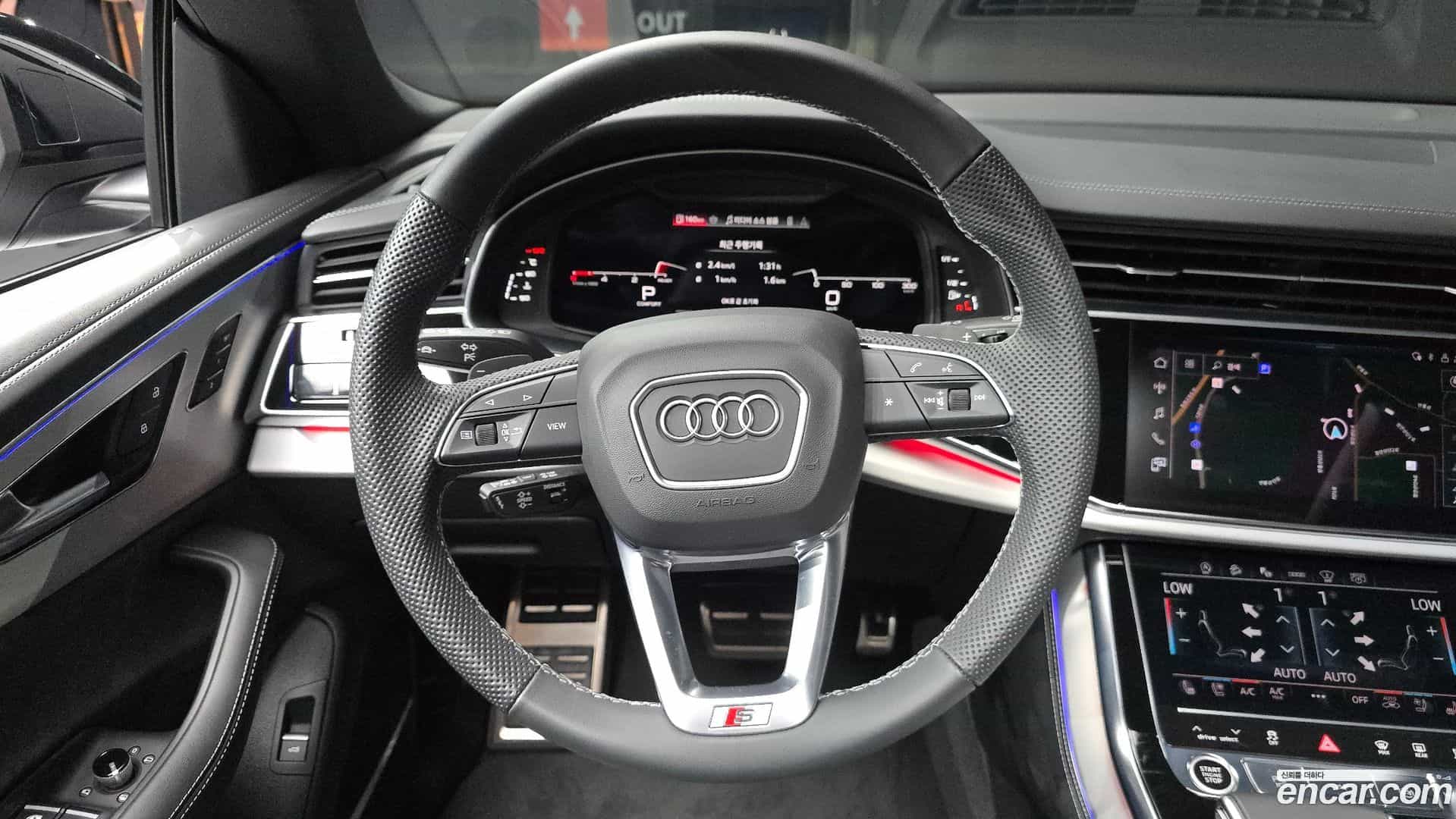 Q8 Audi 2023.11-OPTION-017