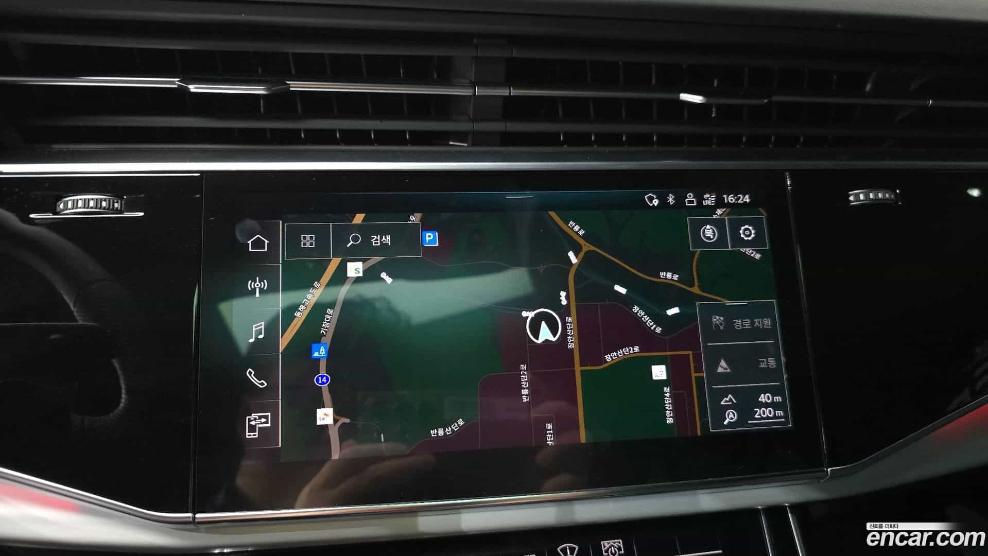 Q8 Audi 2023.11-OPTION-019