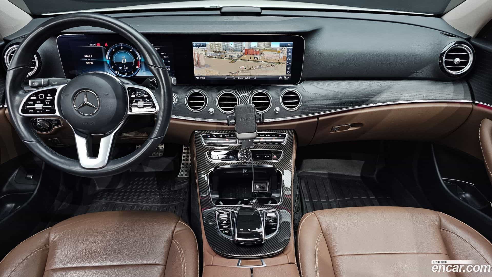 E-Class Mercedes-Benz 2018.10-INNER-007