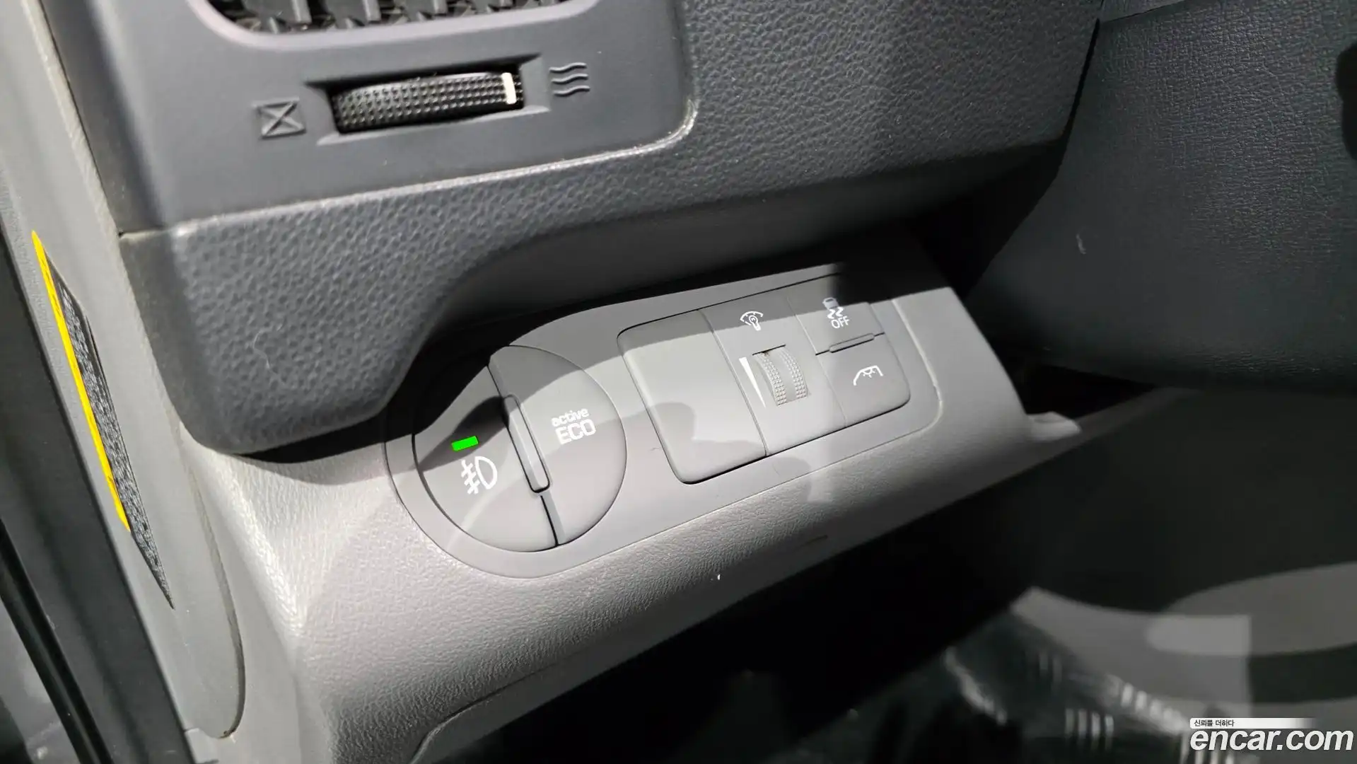 Starex Hyundai 2016.0-OPTION-017