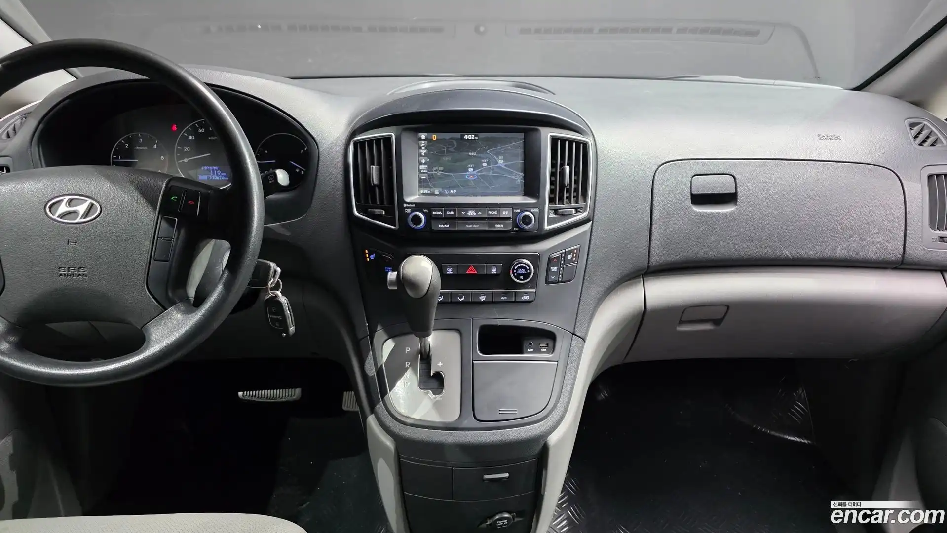 Starex Hyundai 2016.0-OPTION-021
