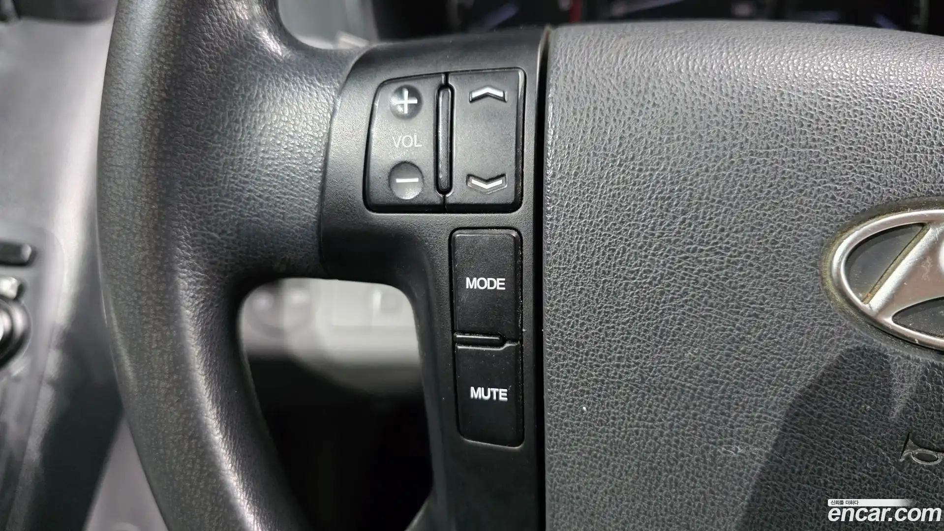 Starex Hyundai 2016.0-OPTION-040