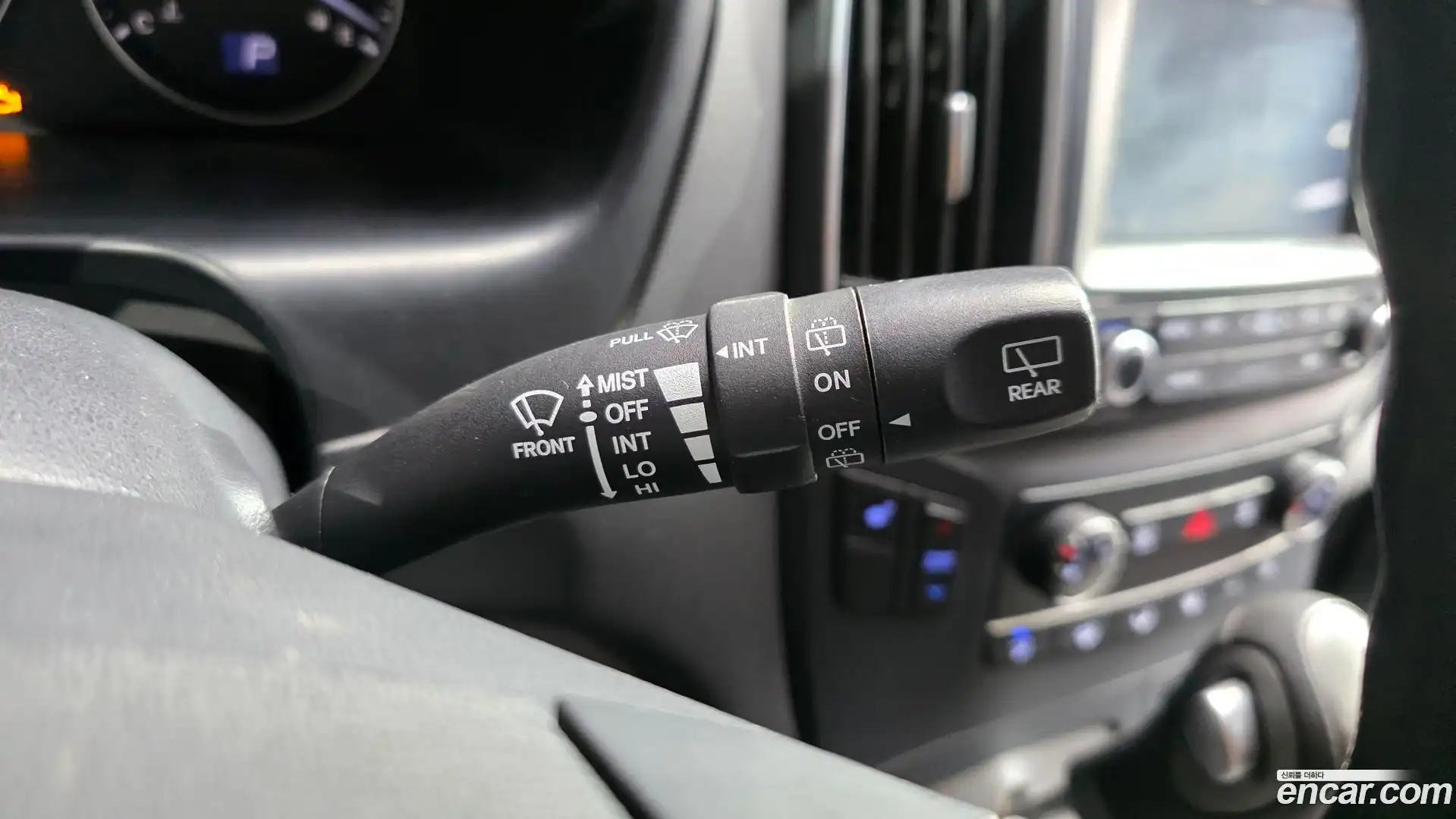 Starex Hyundai 2016.0-OPTION-042