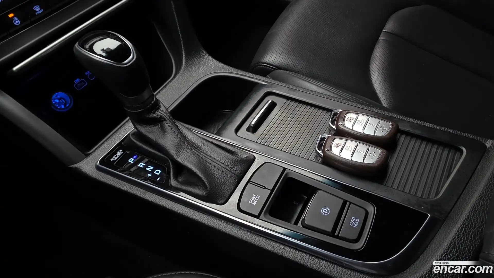 Sonata Hyundai 2016.0-INNER-009