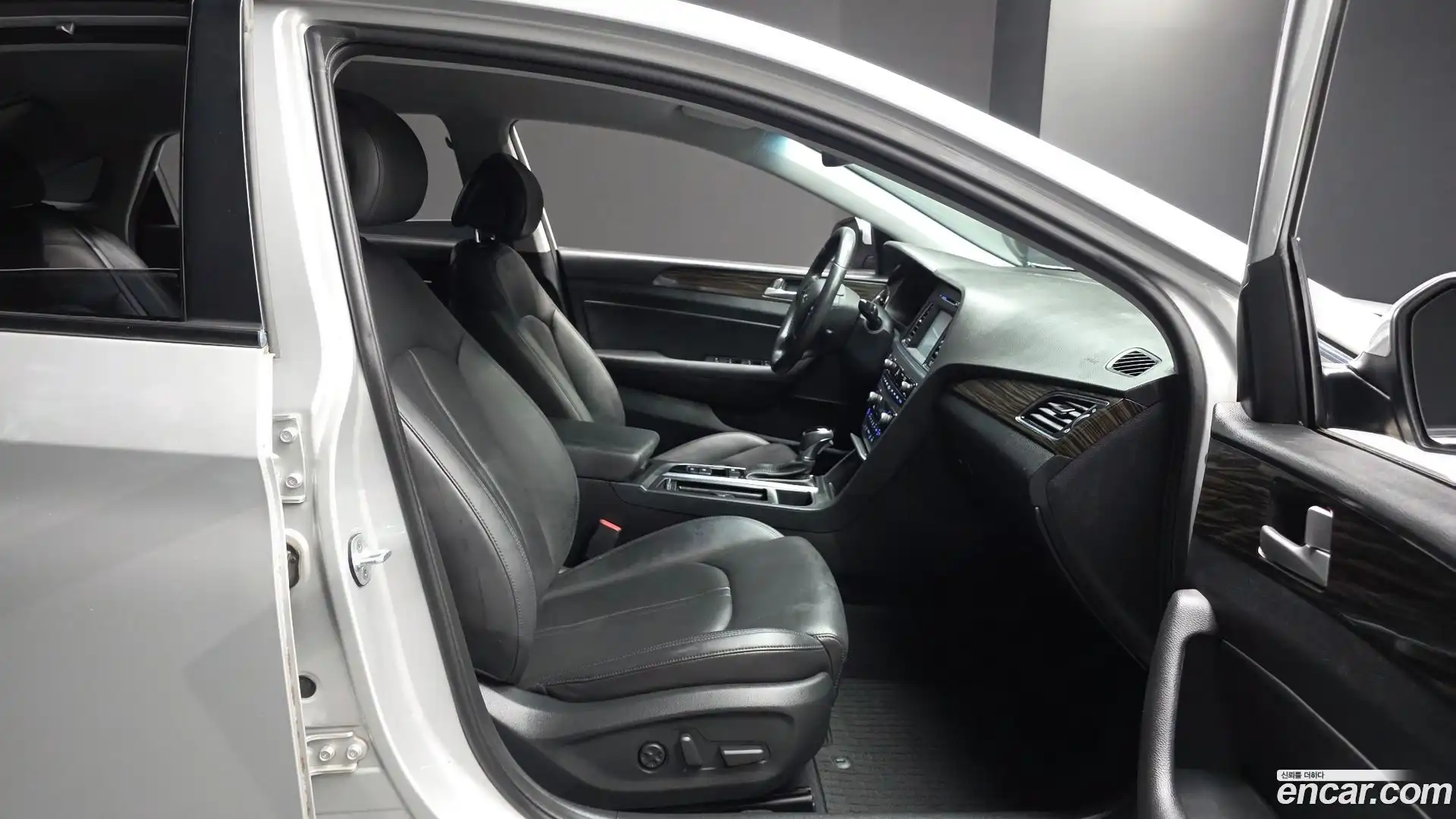 Sonata Hyundai 2016.0-OPTION-016