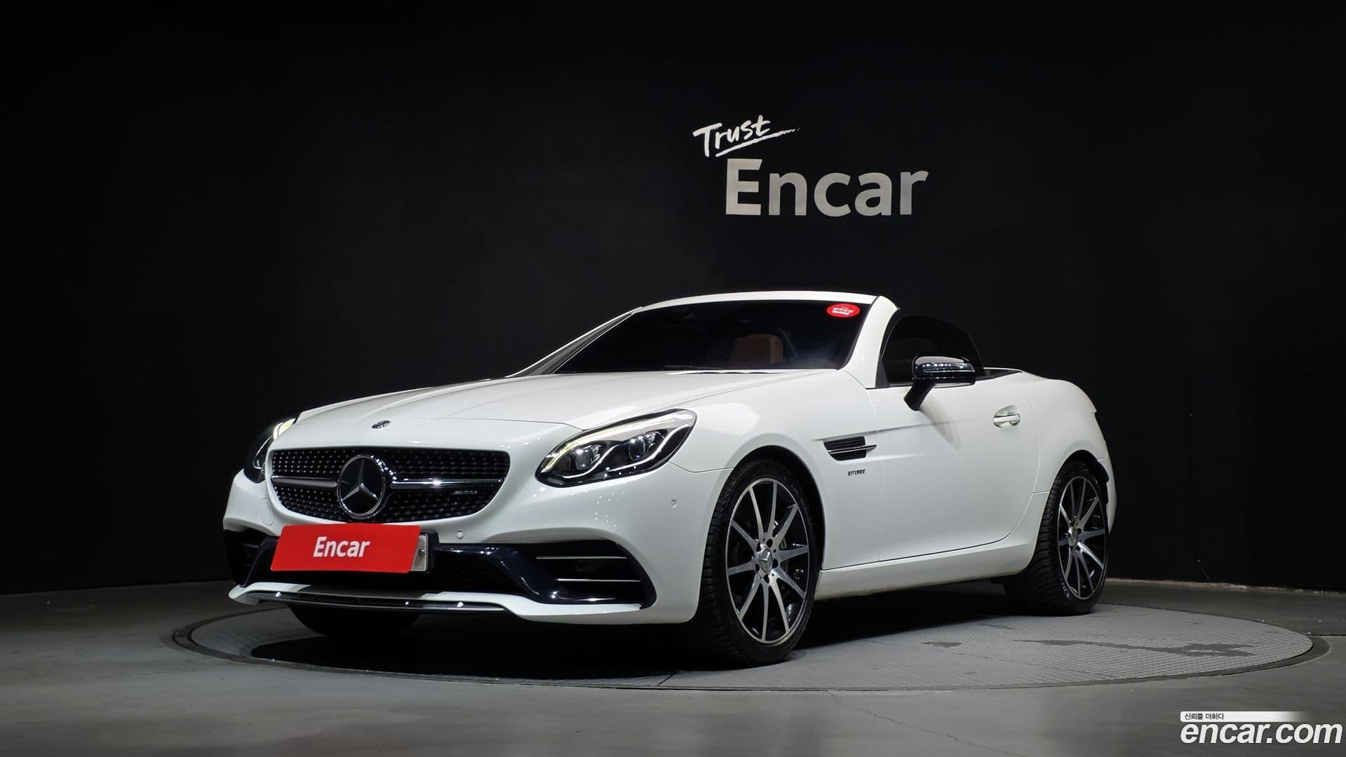Main__Slider__Photo:SLC-Class Mercedes-Benz 2018.6-0