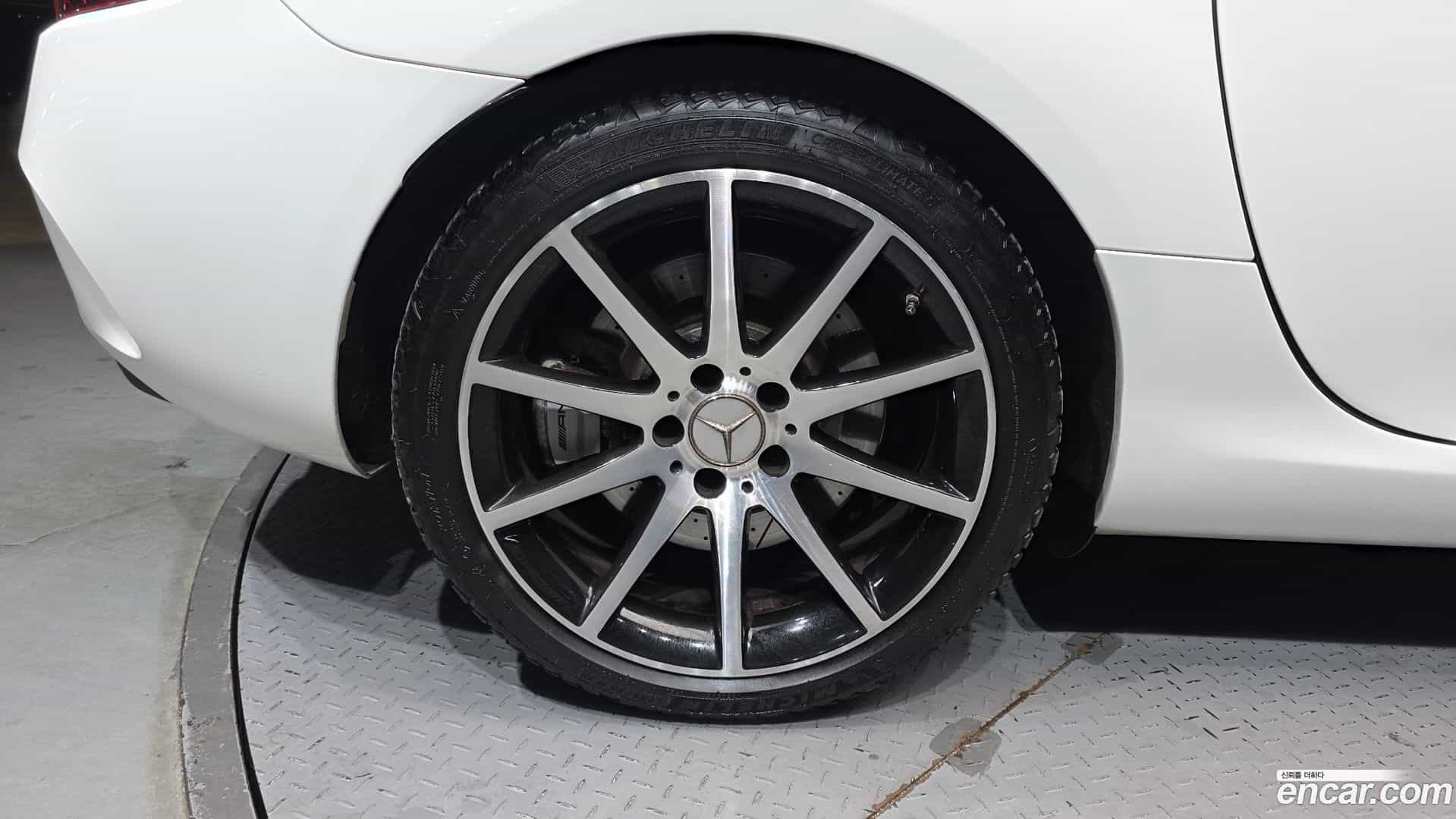 SLC-Class Mercedes-Benz 2018.6-OUTER-005