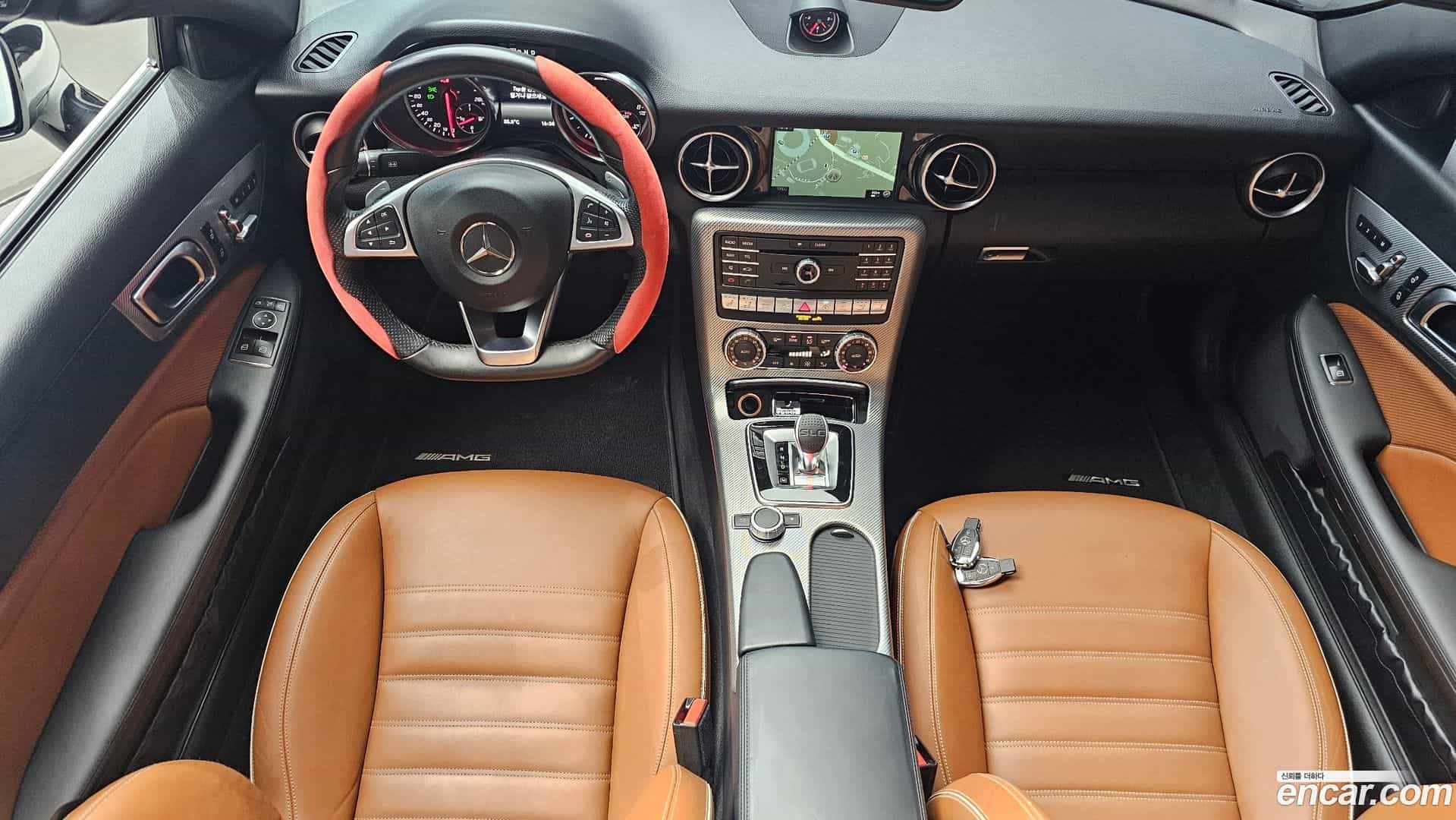SLC-Class Mercedes-Benz 2018.6-INNER-007