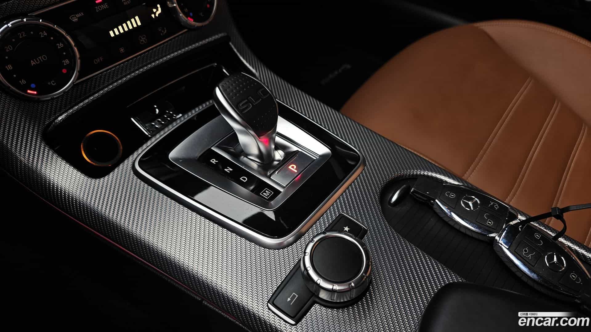 SLC-Class Mercedes-Benz 2018.6-INNER-009