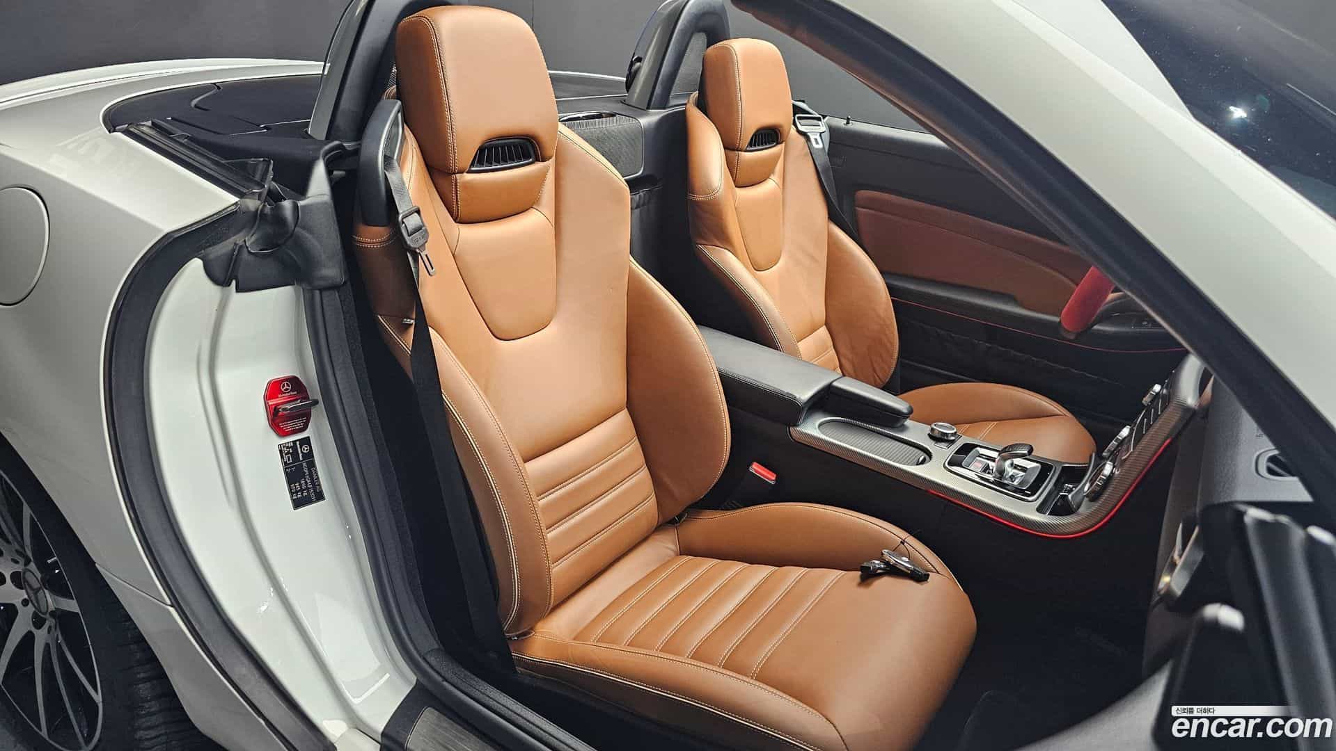 SLC-Class Mercedes-Benz 2018.6-OPTION-015