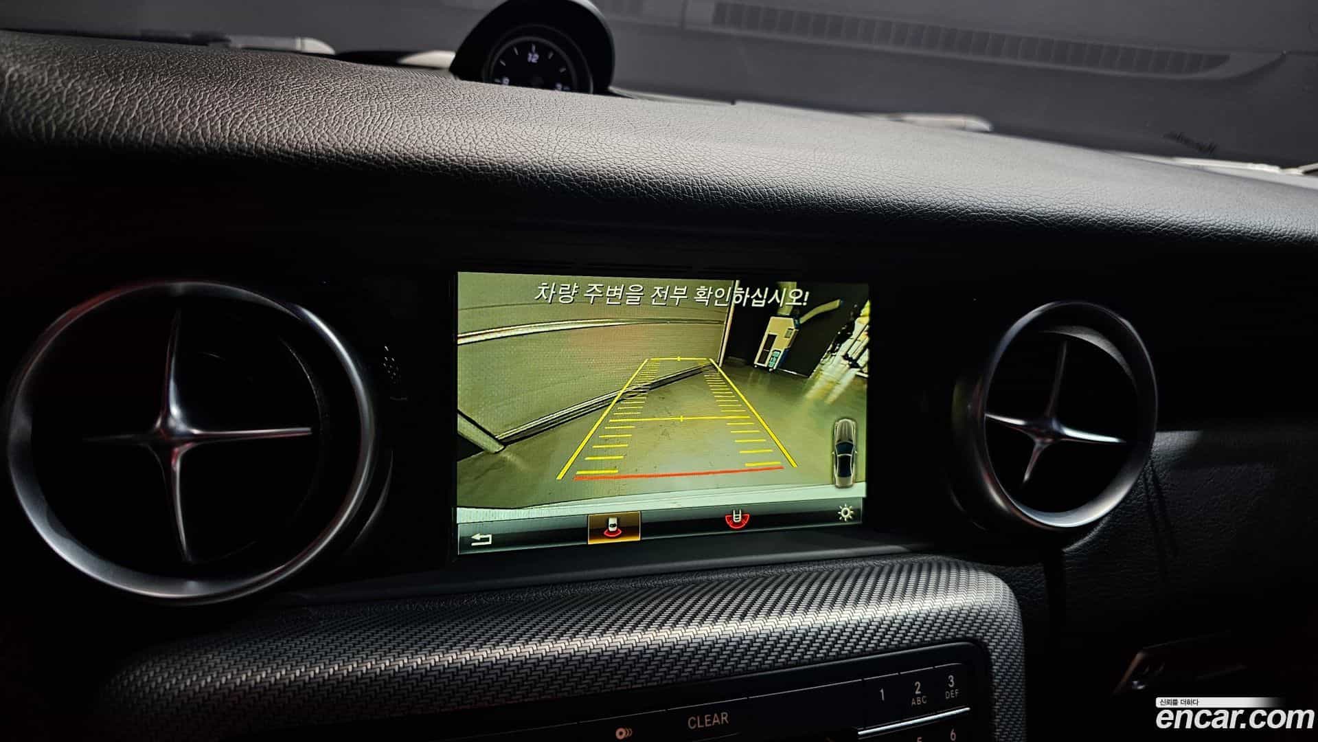 SLC-Class Mercedes-Benz 2018.6-OPTION-018