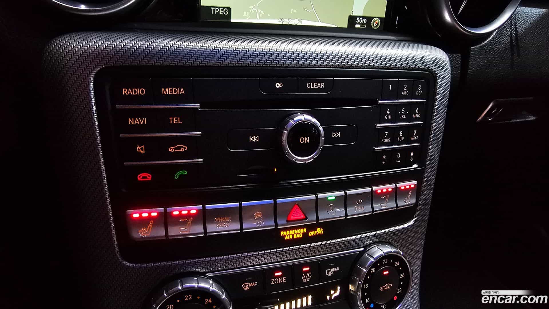 SLC-Class Mercedes-Benz 2018.6-OPTION-019