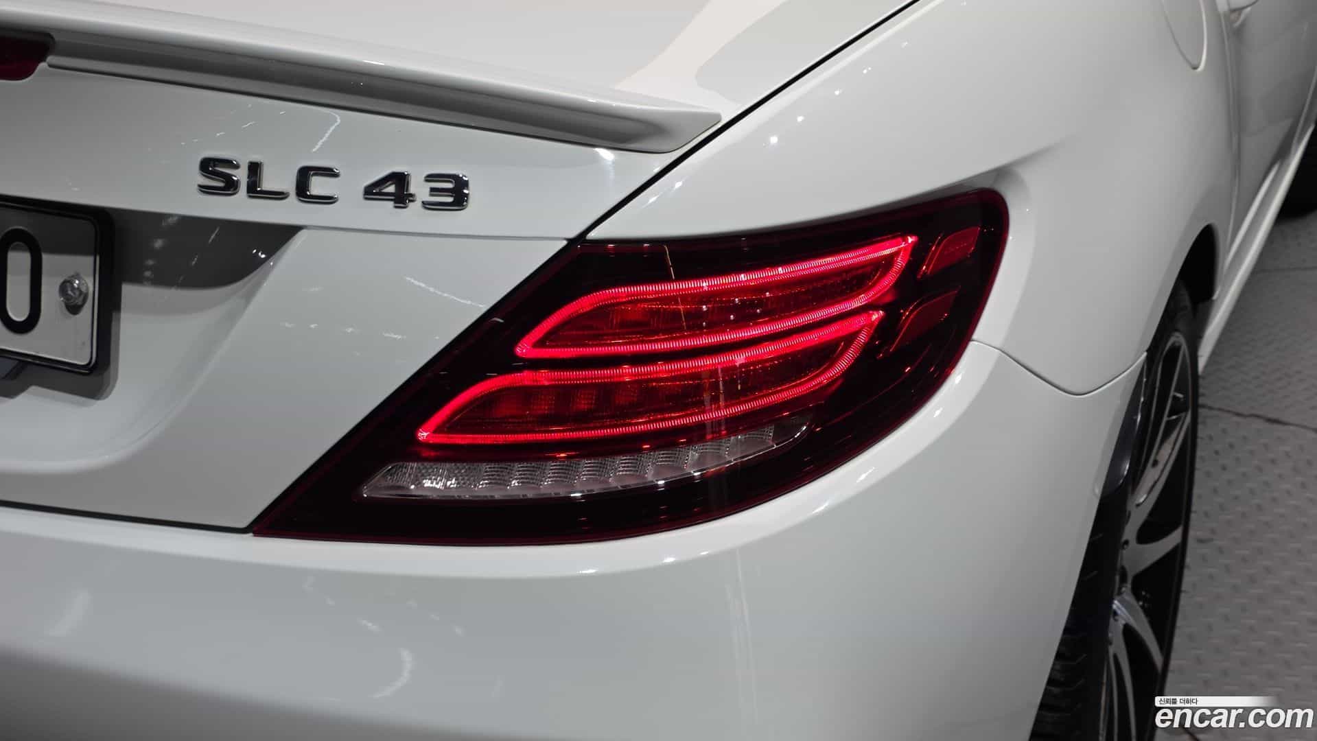 SLC-Class Mercedes-Benz 2018.6-OUTER-033