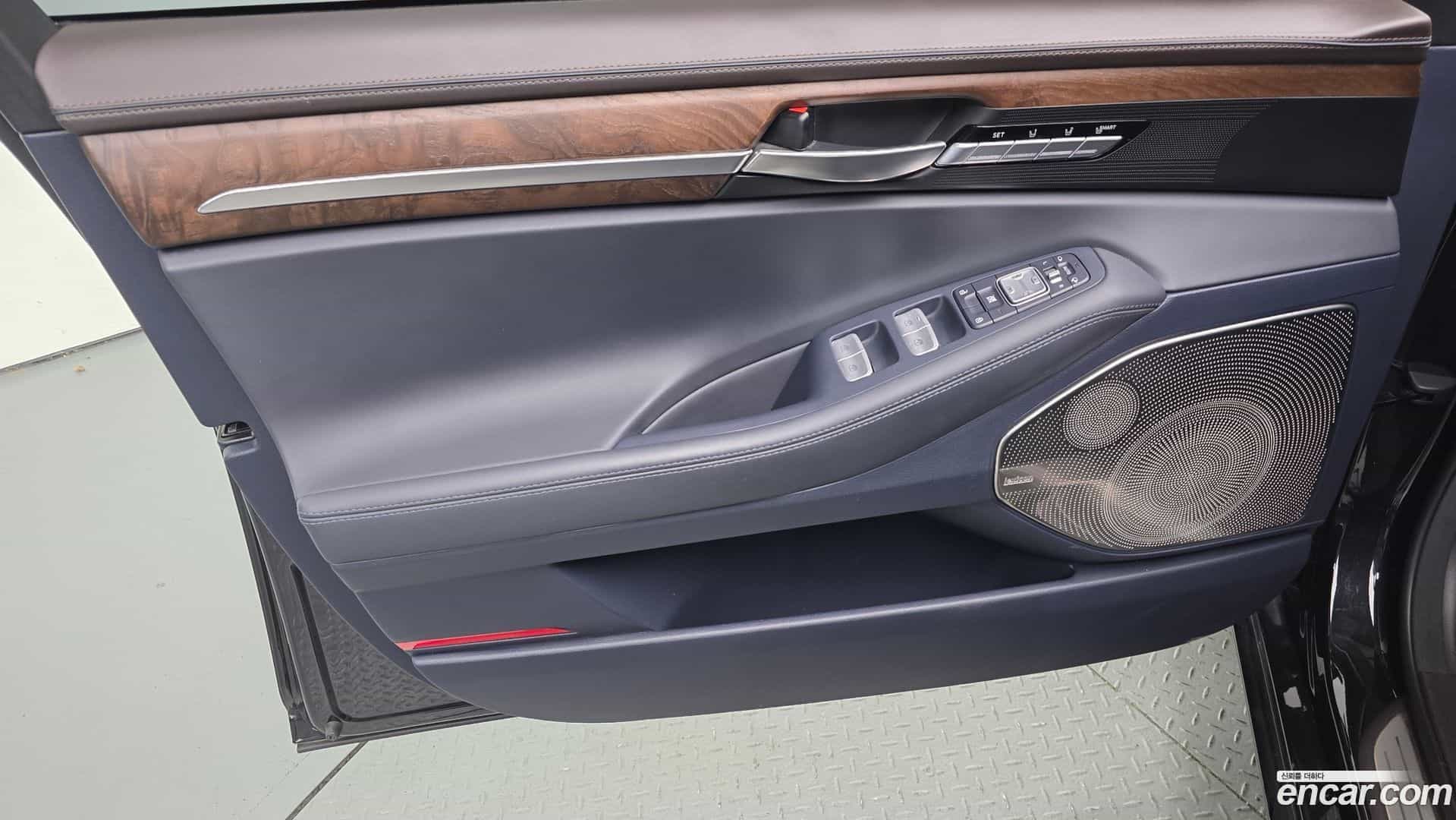 G90 Genesis 2019.4-INNER-034