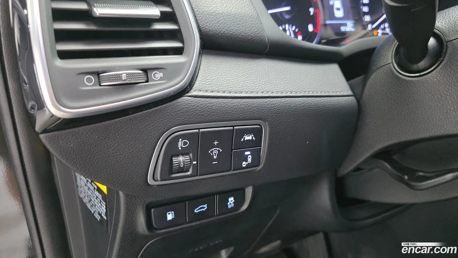 Grandeur Hyundai 2019.1-OPTION-017