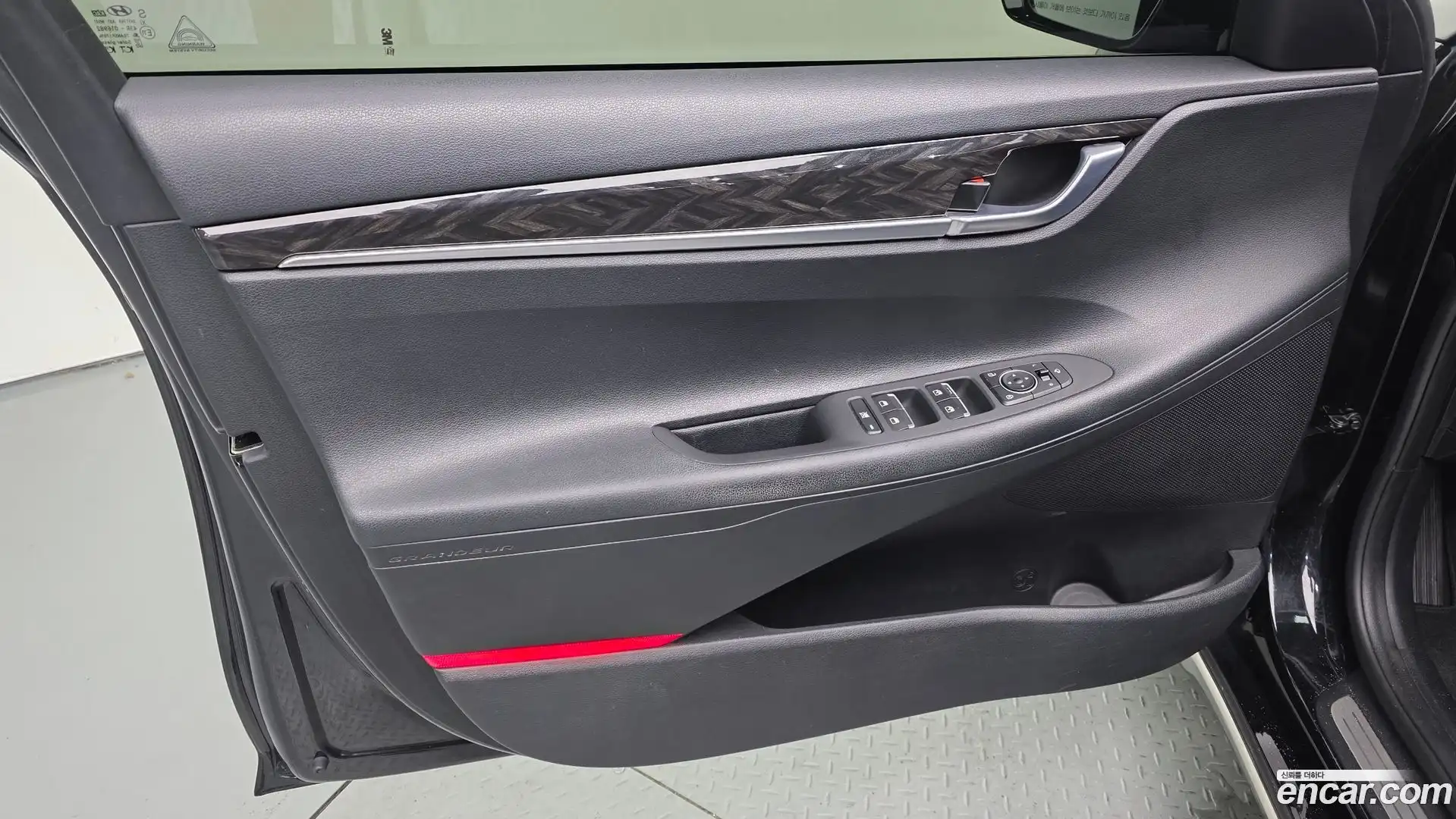 Grandeur Hyundai 2019.1-INNER-034