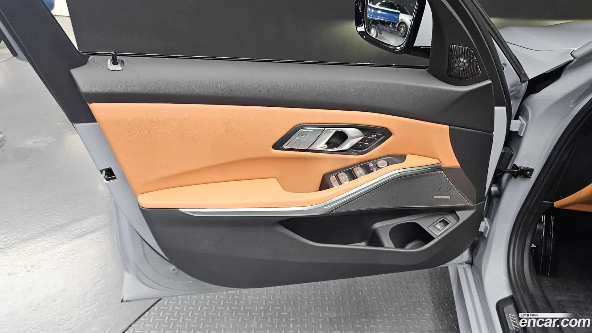 3-Series BMW 2026.0-INNER-034