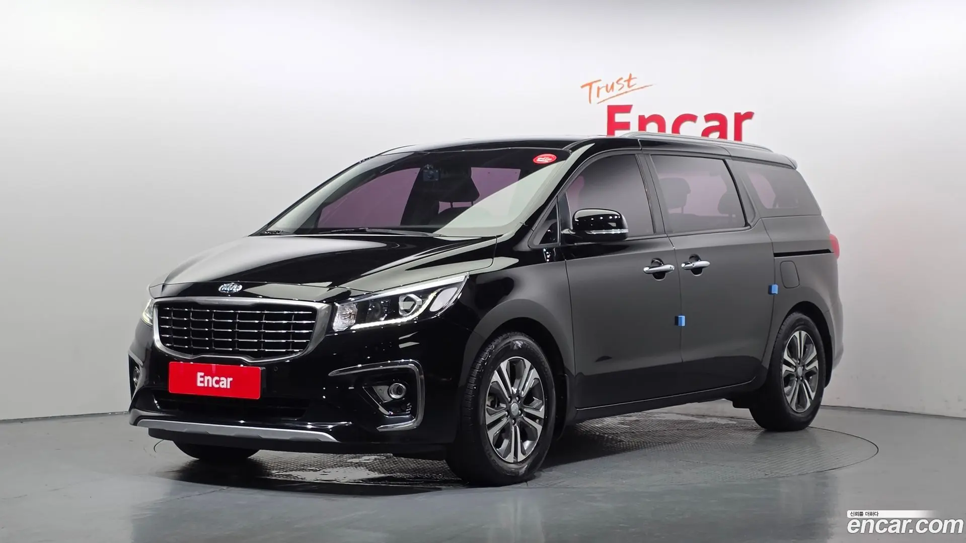 Main__Slider__Photo:Canival Kia 2020.2-0