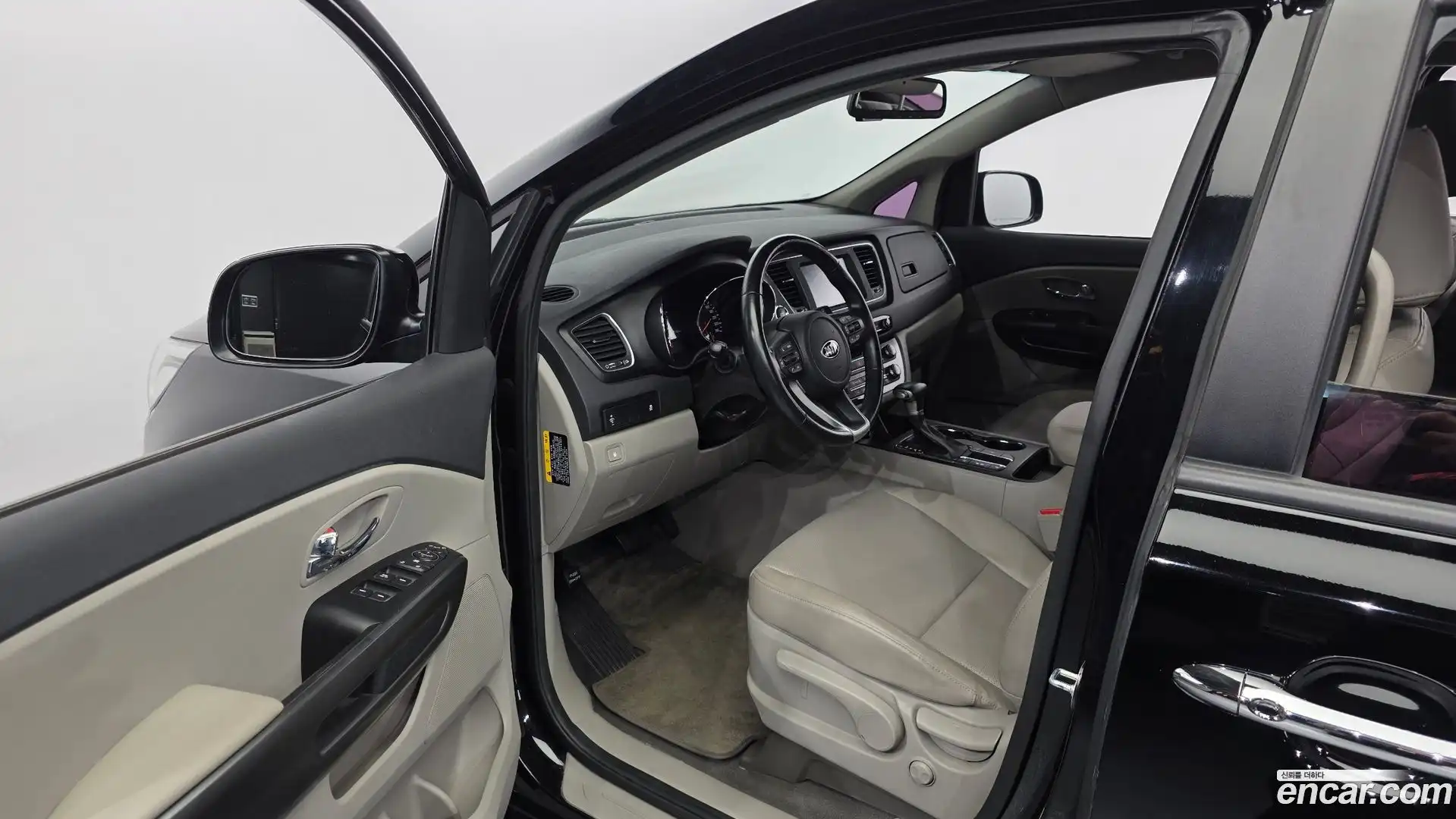 Canival Kia 2020.2-INNER-010