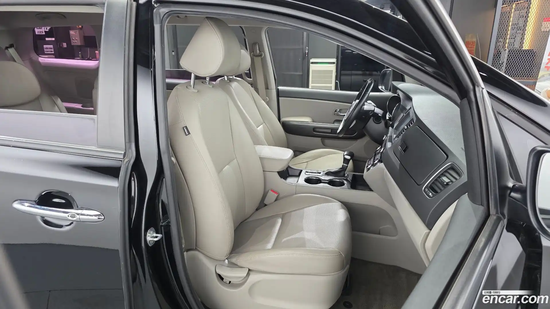 Canival Kia 2020.2-INNER-036