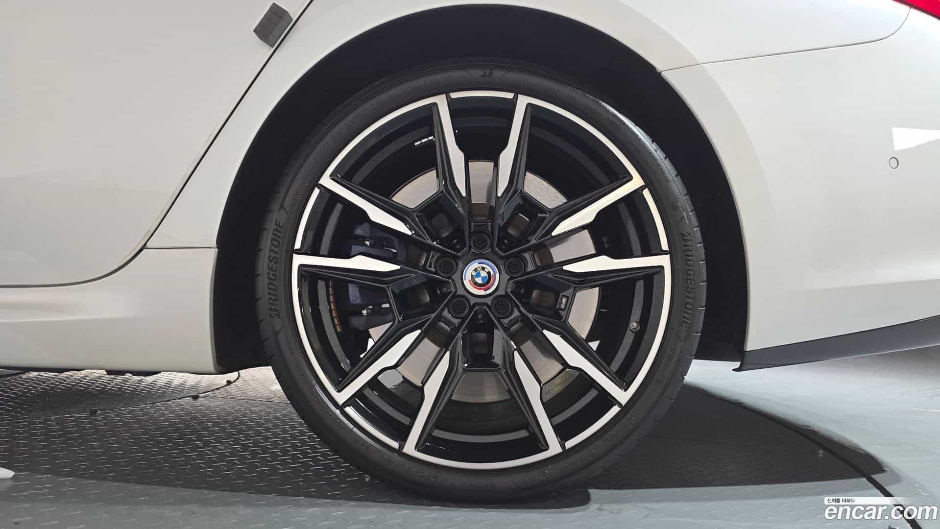 8-Series BMW 2022.9-OUTER-031