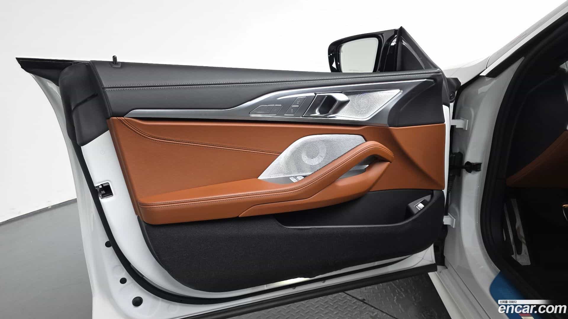 8-Series BMW 2022.9-INNER-034