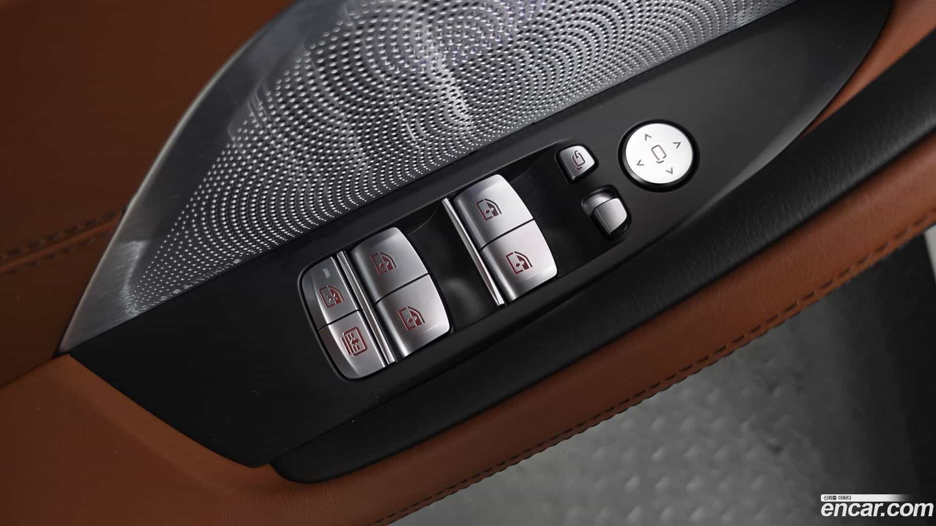 8-Series BMW 2022.9-OPTION-040