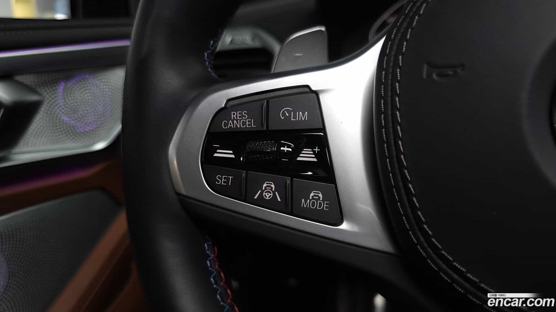 8-Series BMW 2022.9-OPTION-045