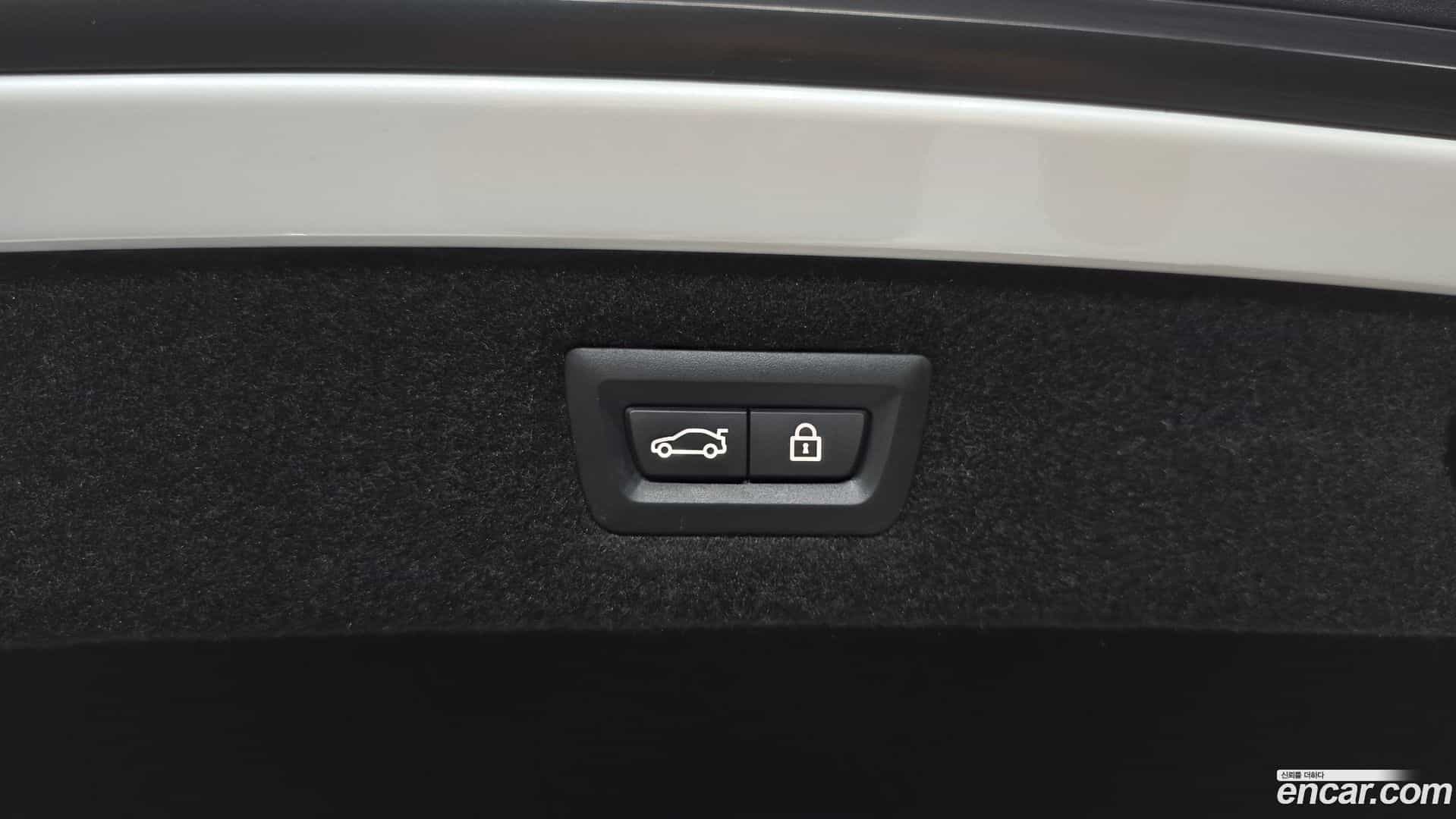 8-Series BMW 2022.9-OPTION-048