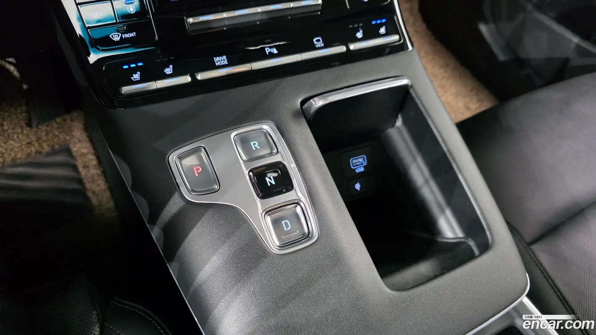 Grandeur Hyundai 2020.2-INNER-009